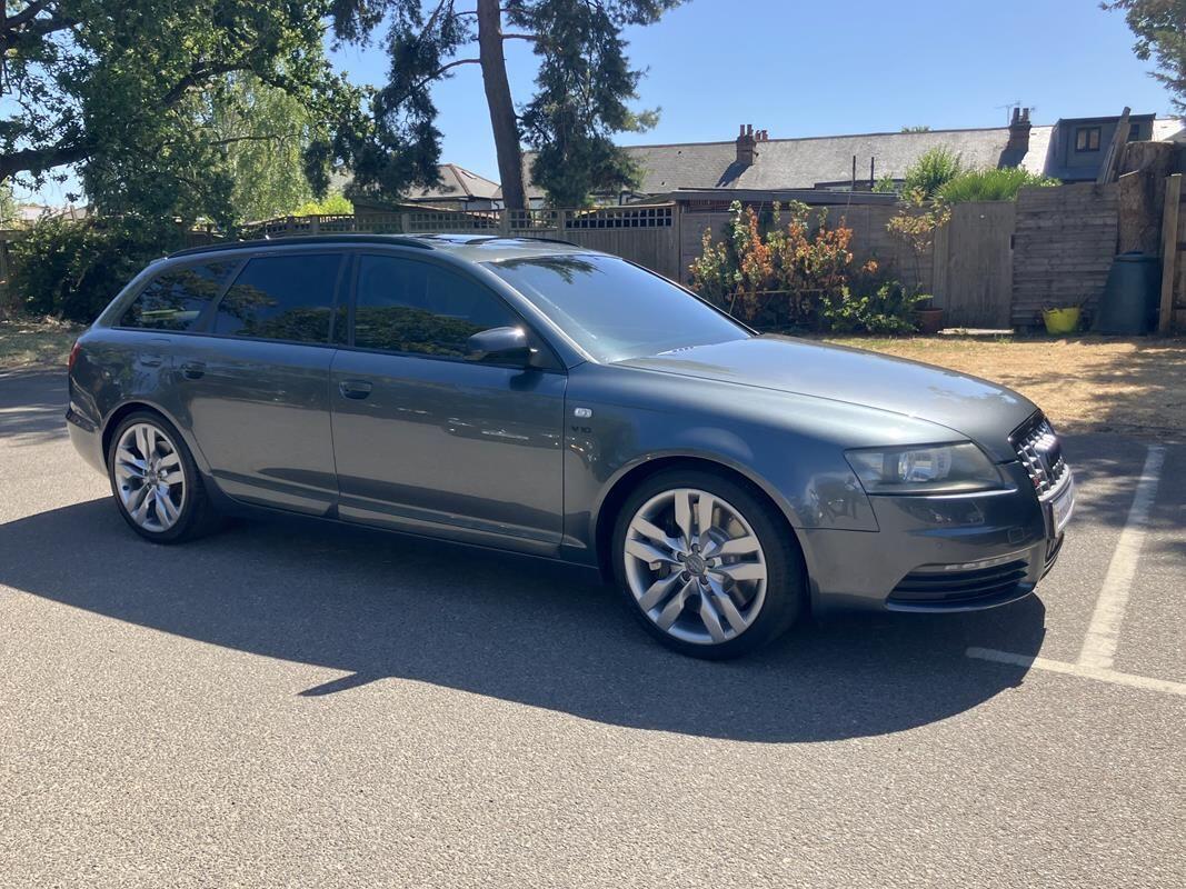 Audi S6 Avant view 6