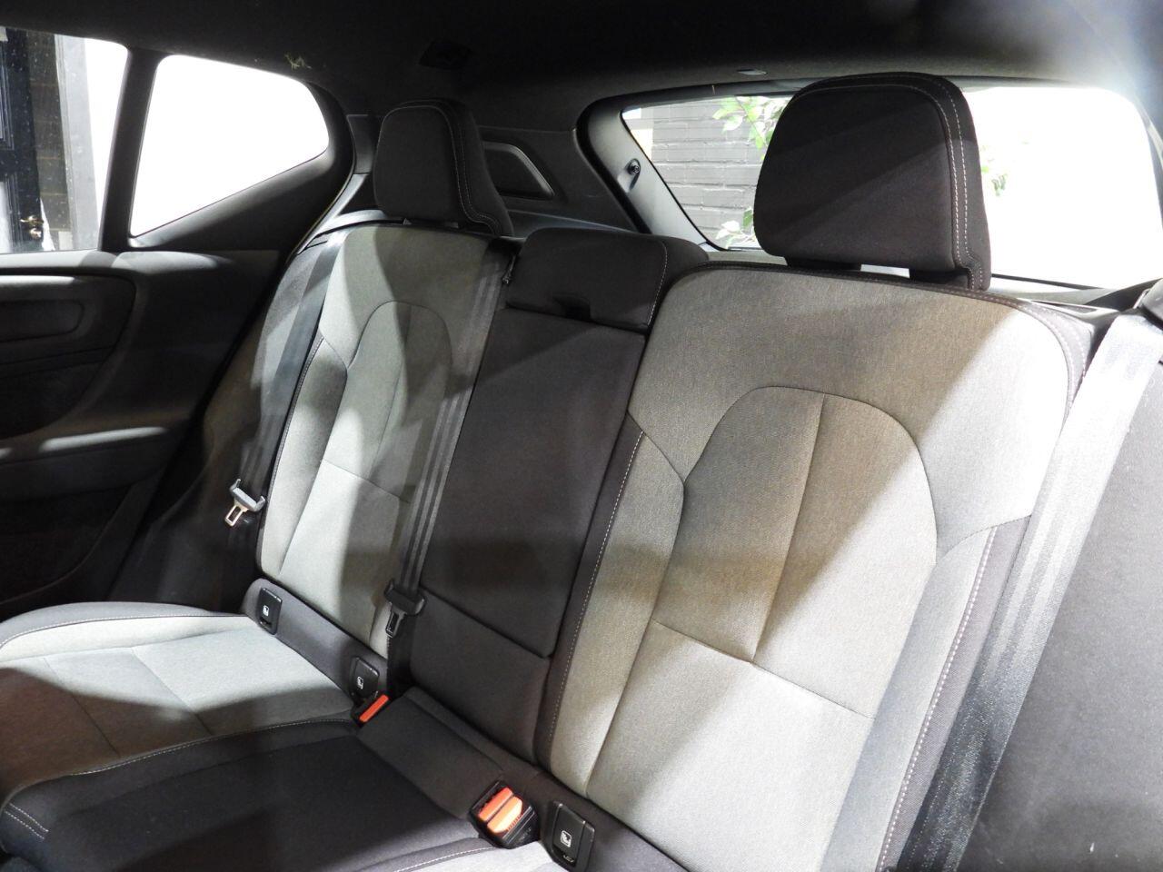 Volvo XC40 view 26