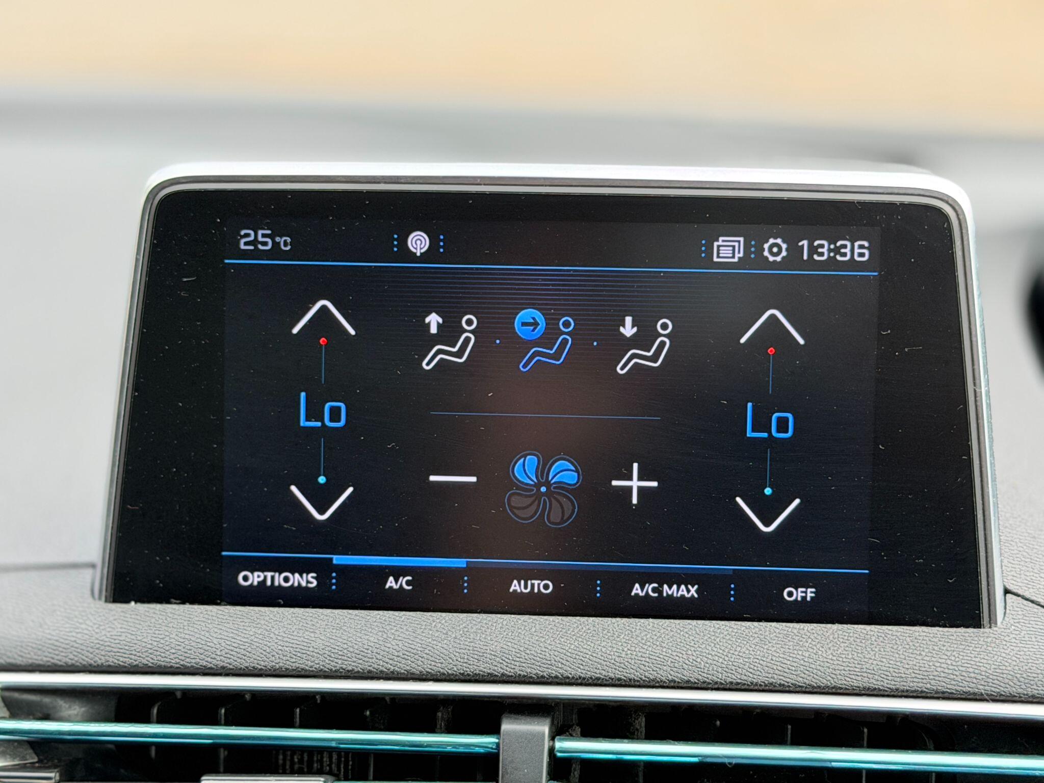 Peugeot 3008 view 40