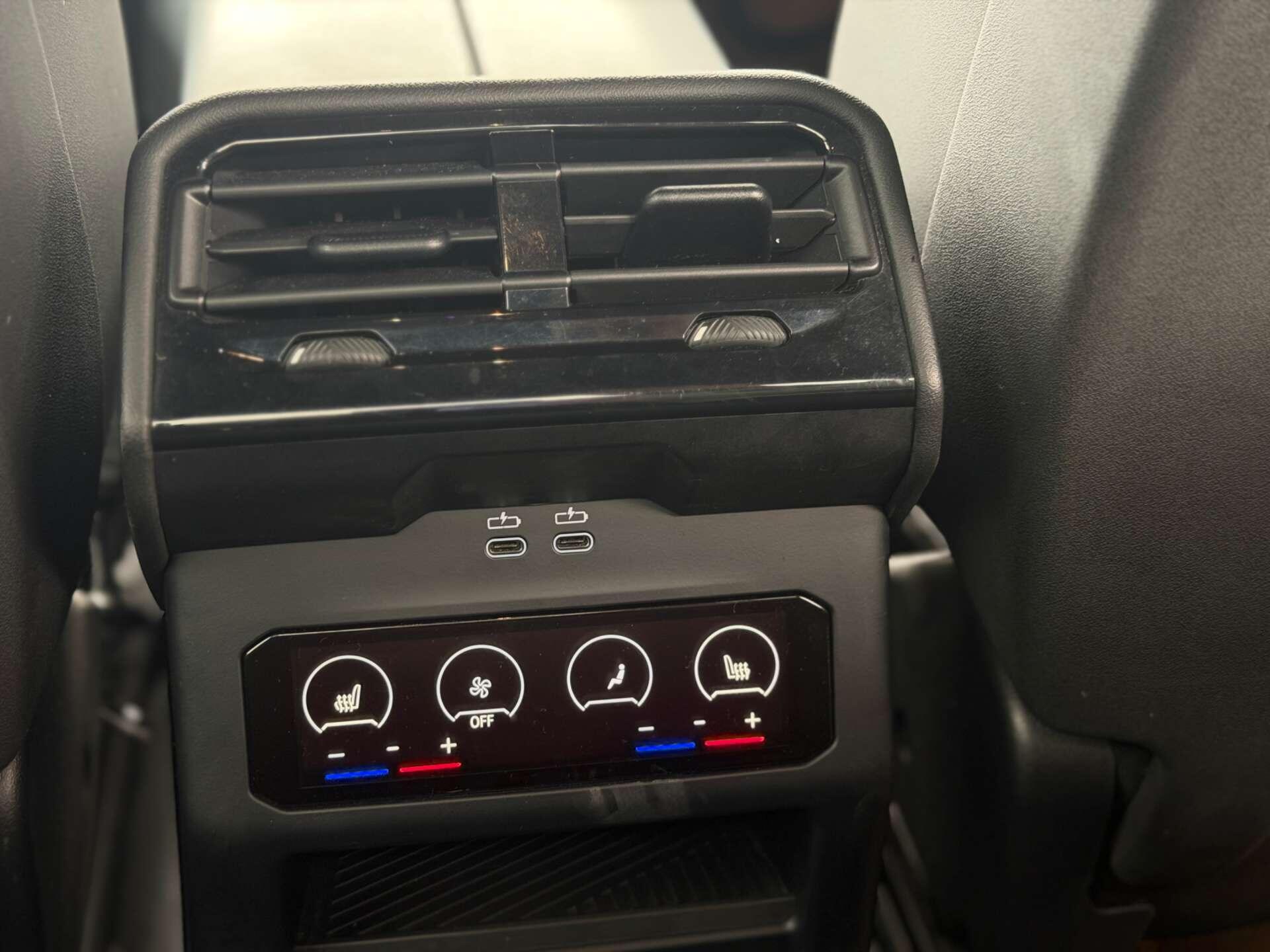 BMW 5 Series view 39