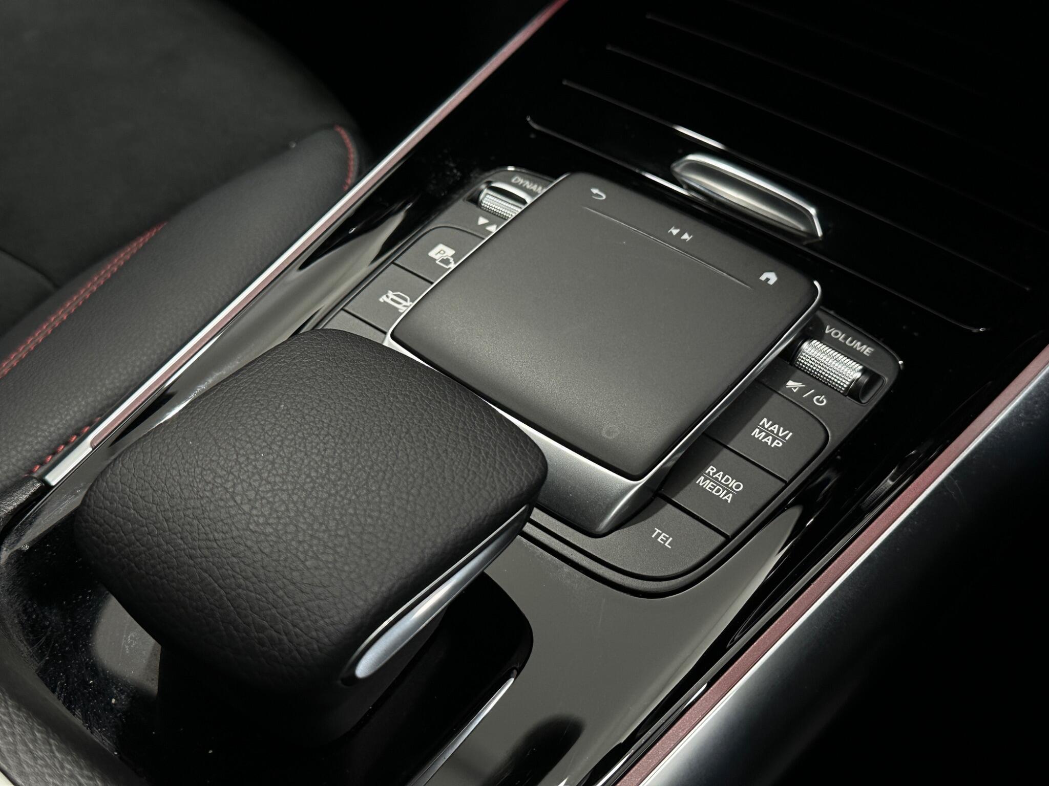 Mercedes-Benz B-Class view 22