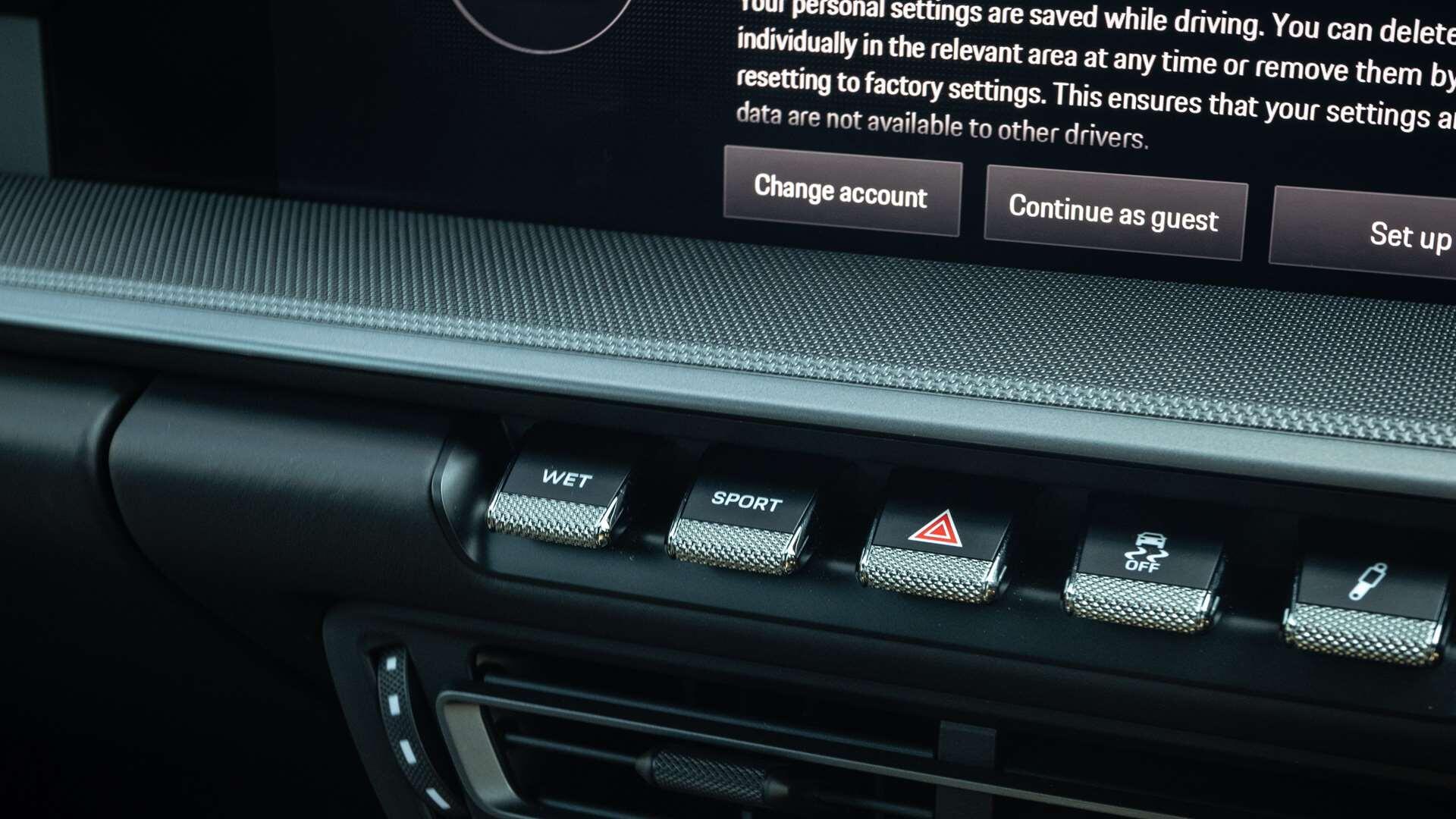 Porsche 911 view 23