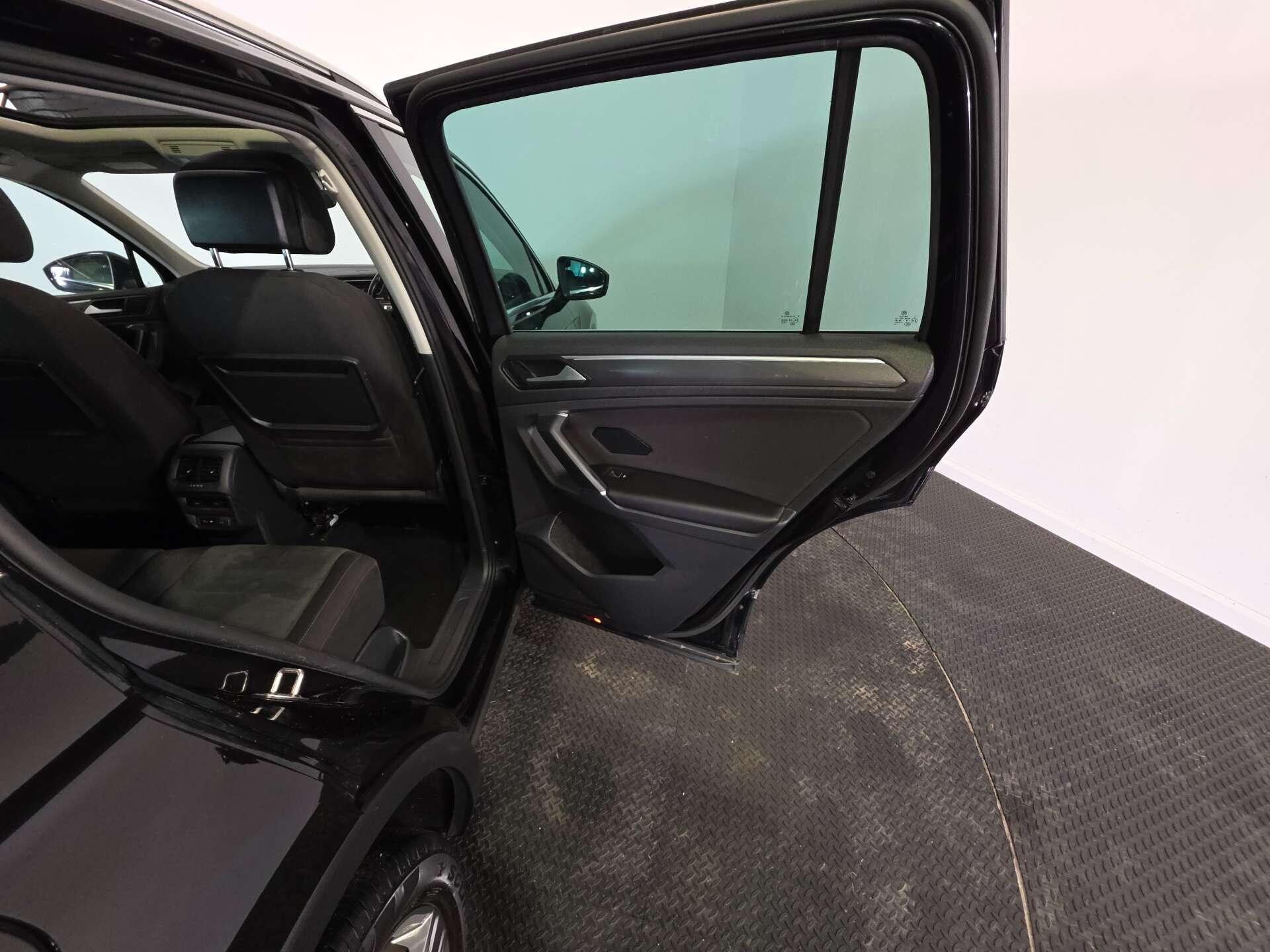 Volkswagen Tiguan view 49