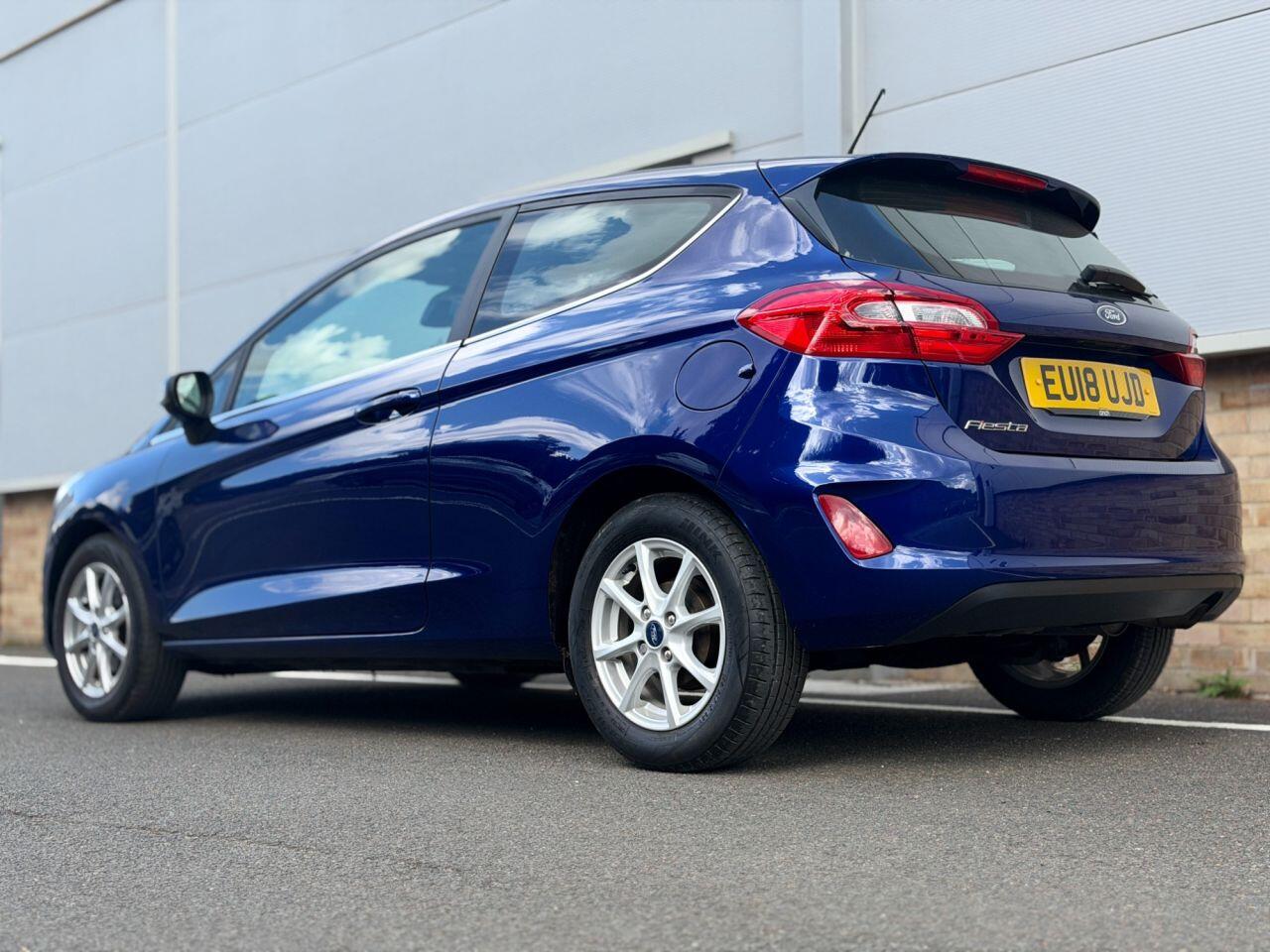 Ford Fiesta view 24