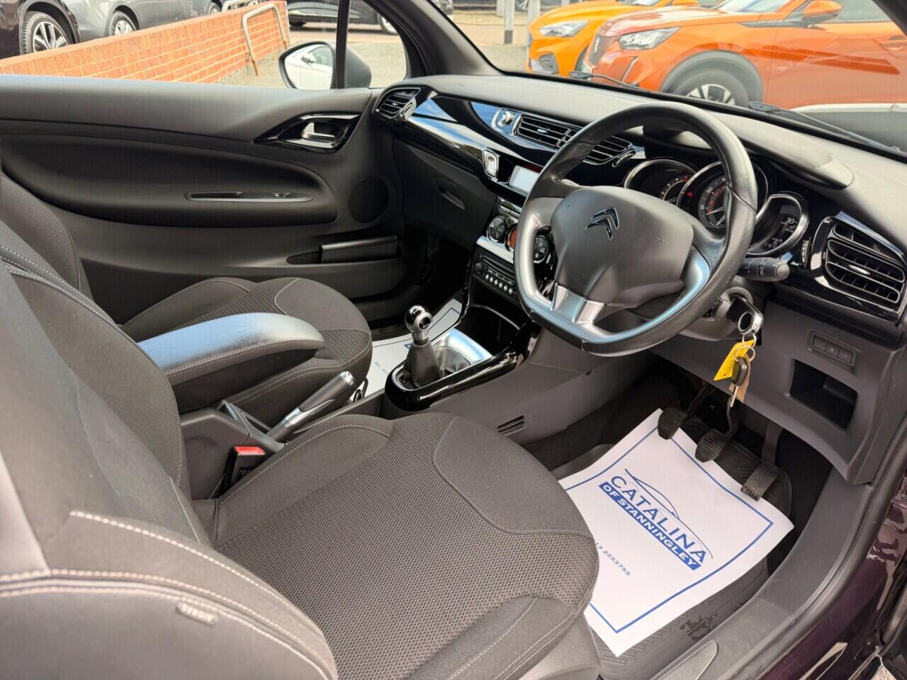 Citroen DS3 view 4