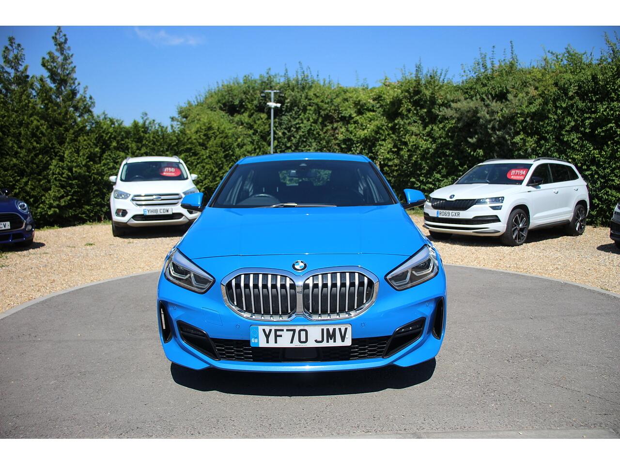 BMW 1 Series view 3