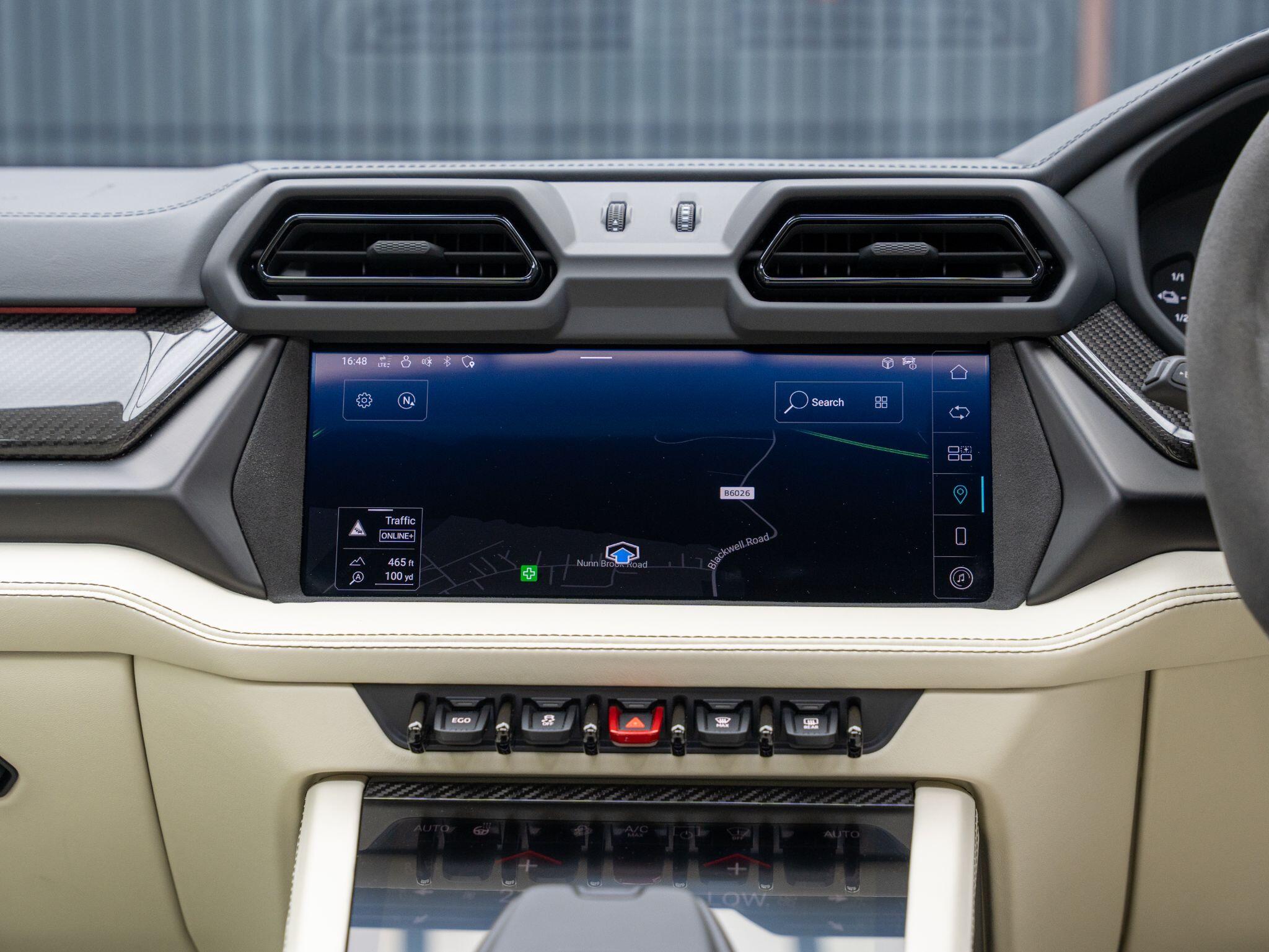 Lamborghini Urus view 51