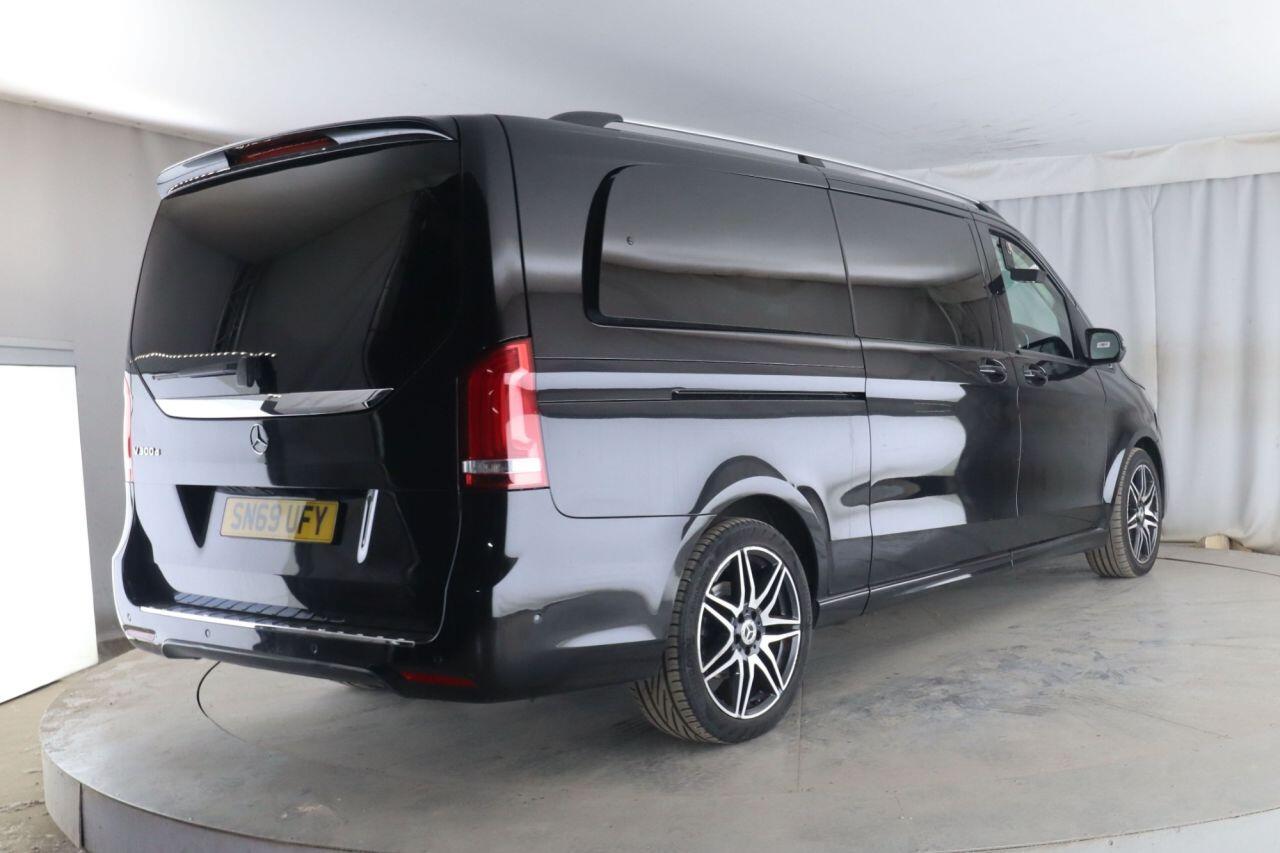 Mercedes-Benz V-Class view 7