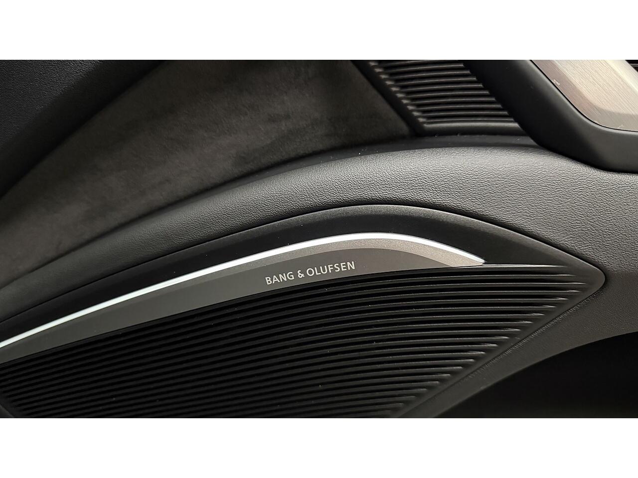 Audi TT view 20