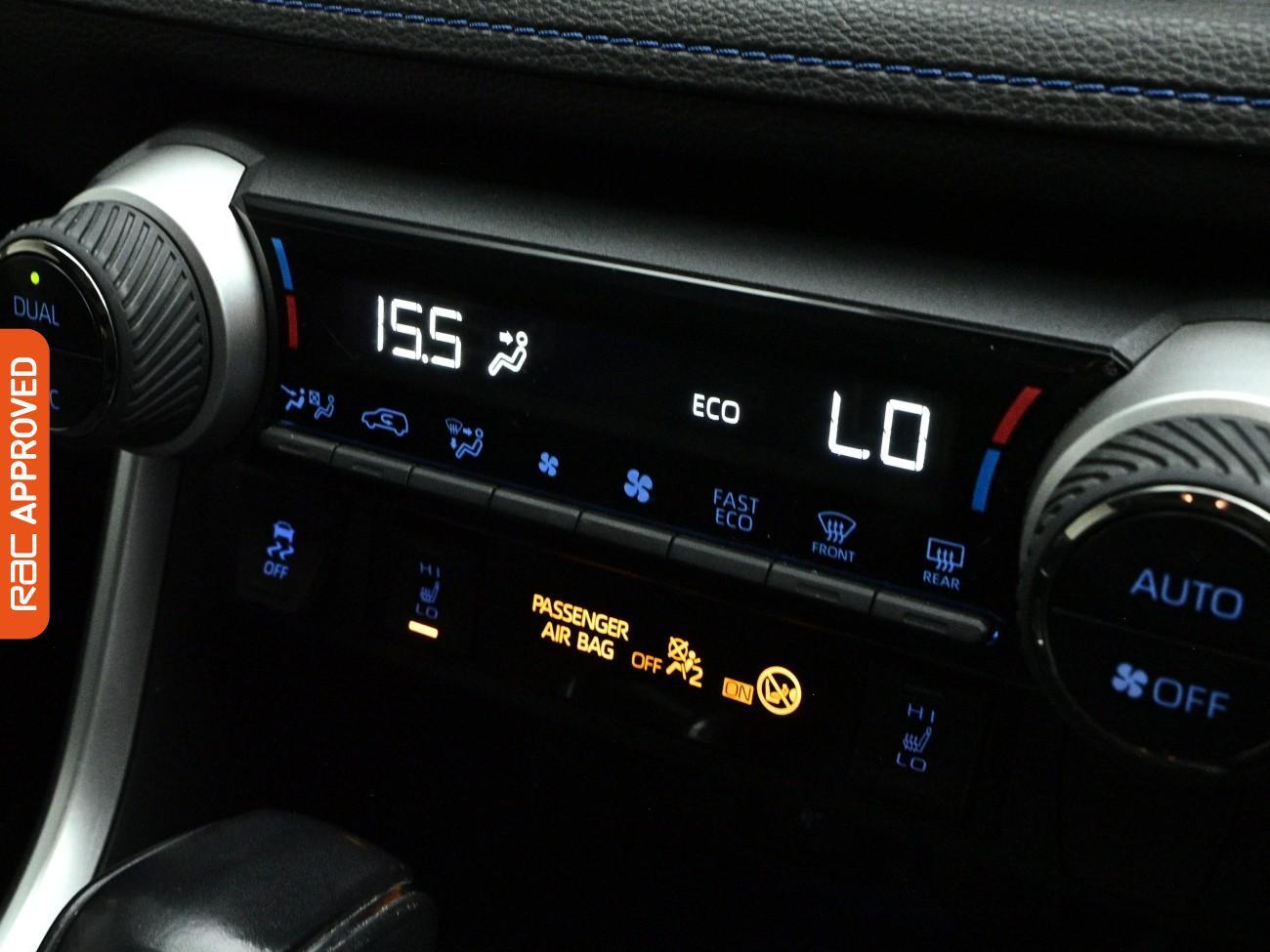 Toyota RAV4 view 15
