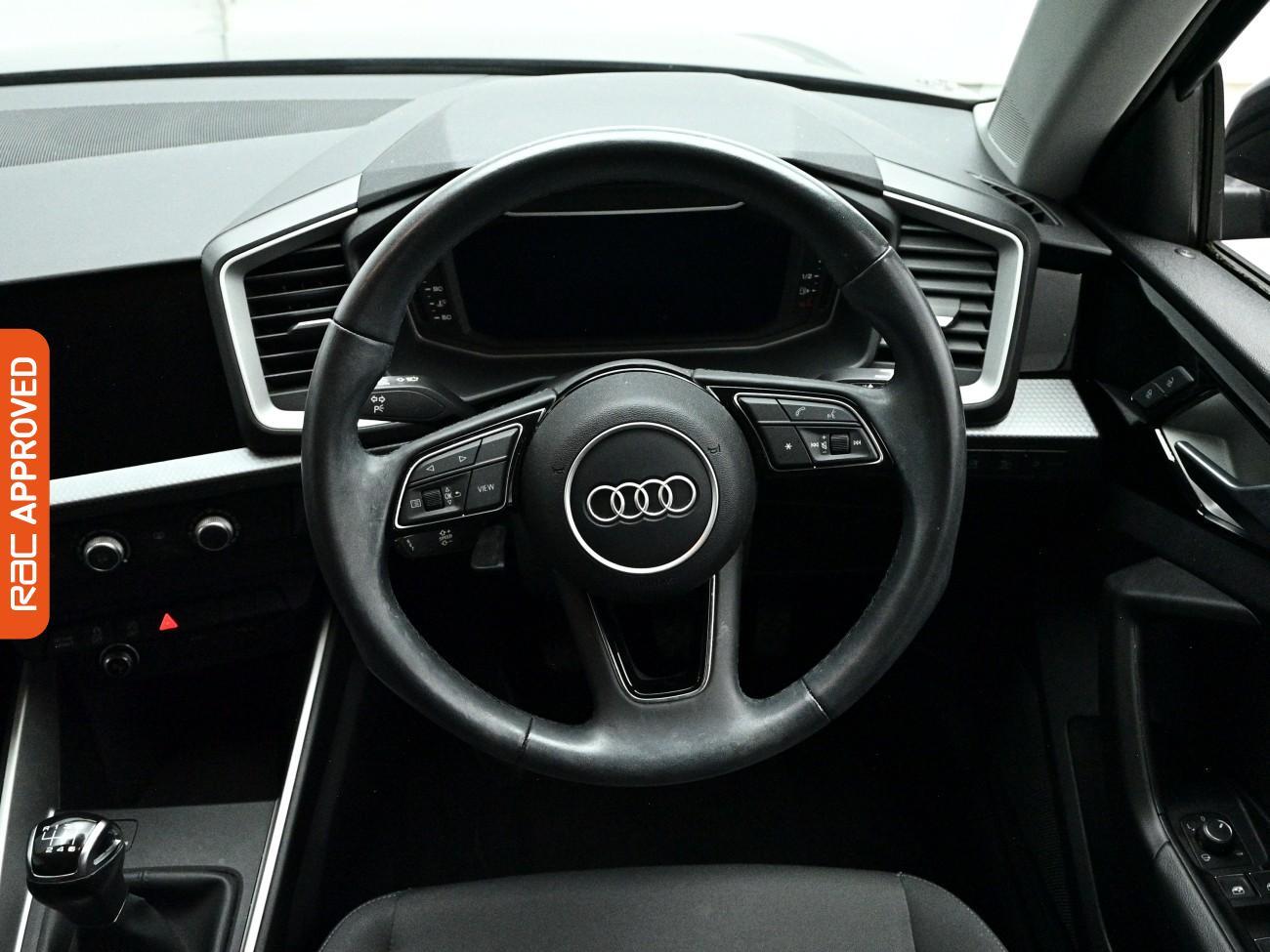 Audi A1 view 9