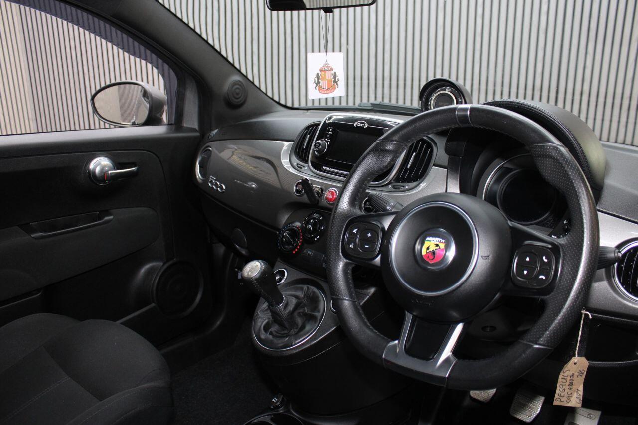 Abarth 595 view 26