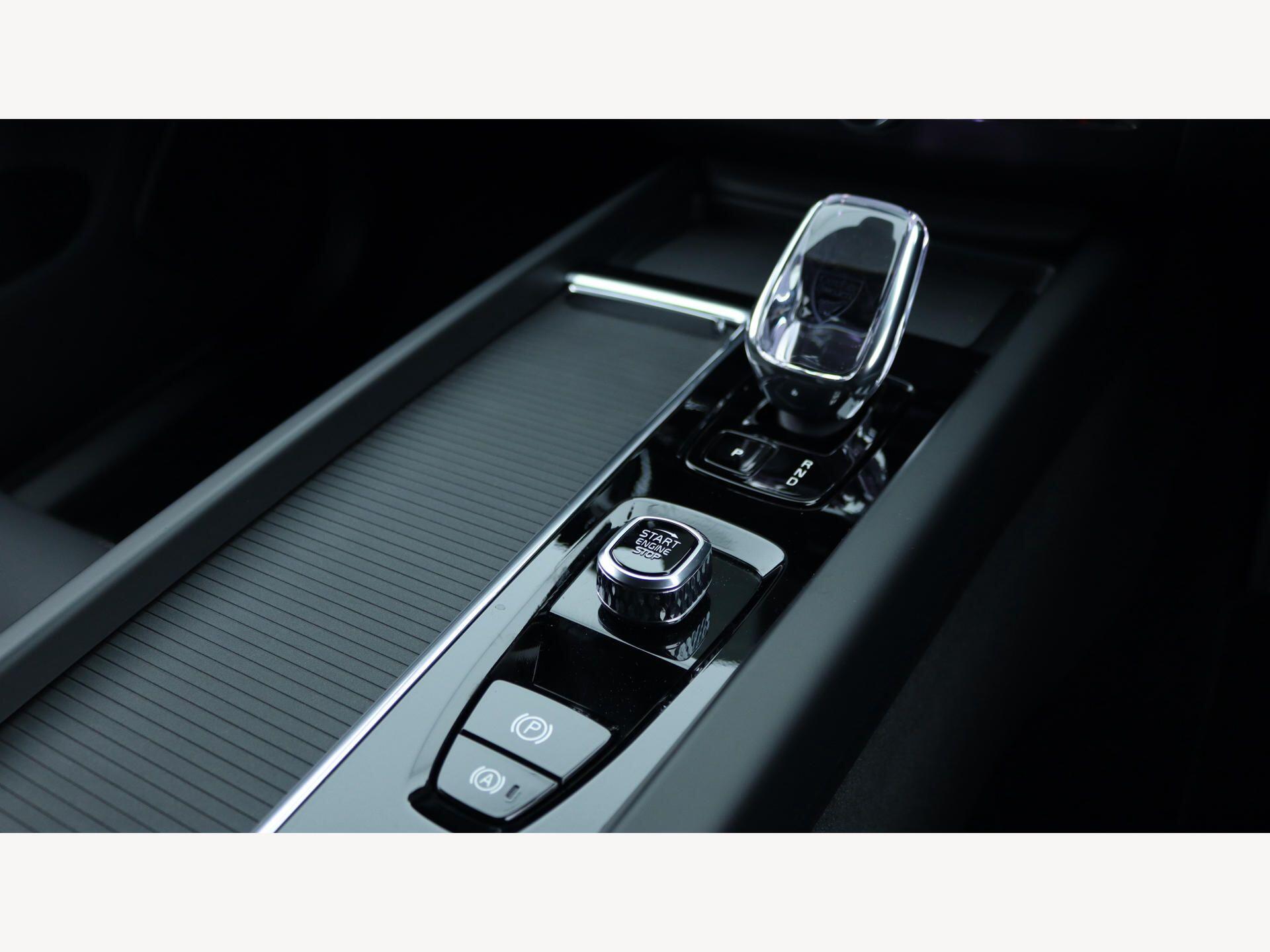 Volvo XC60 view 27