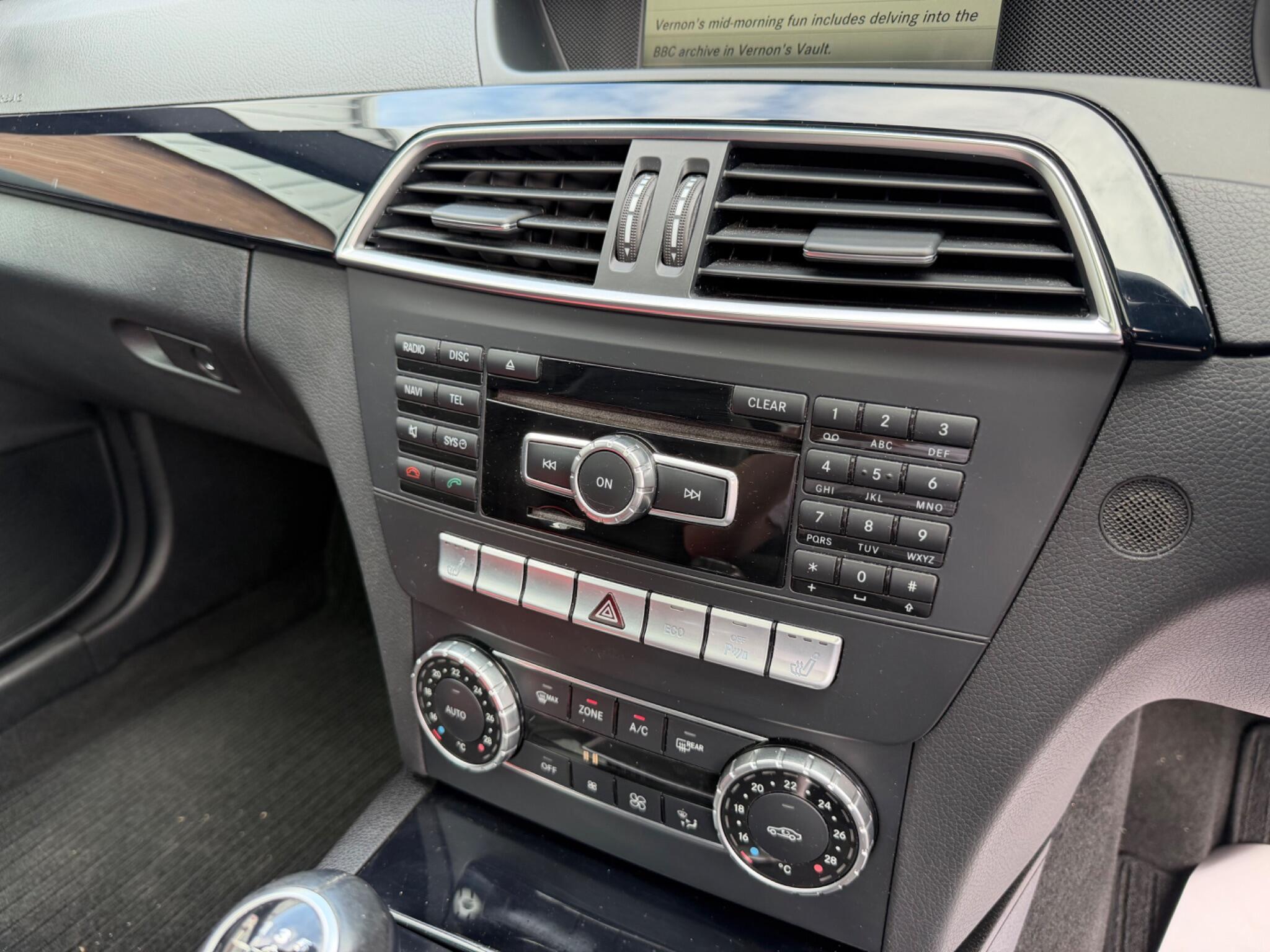 Mercedes-Benz C-Class view 73