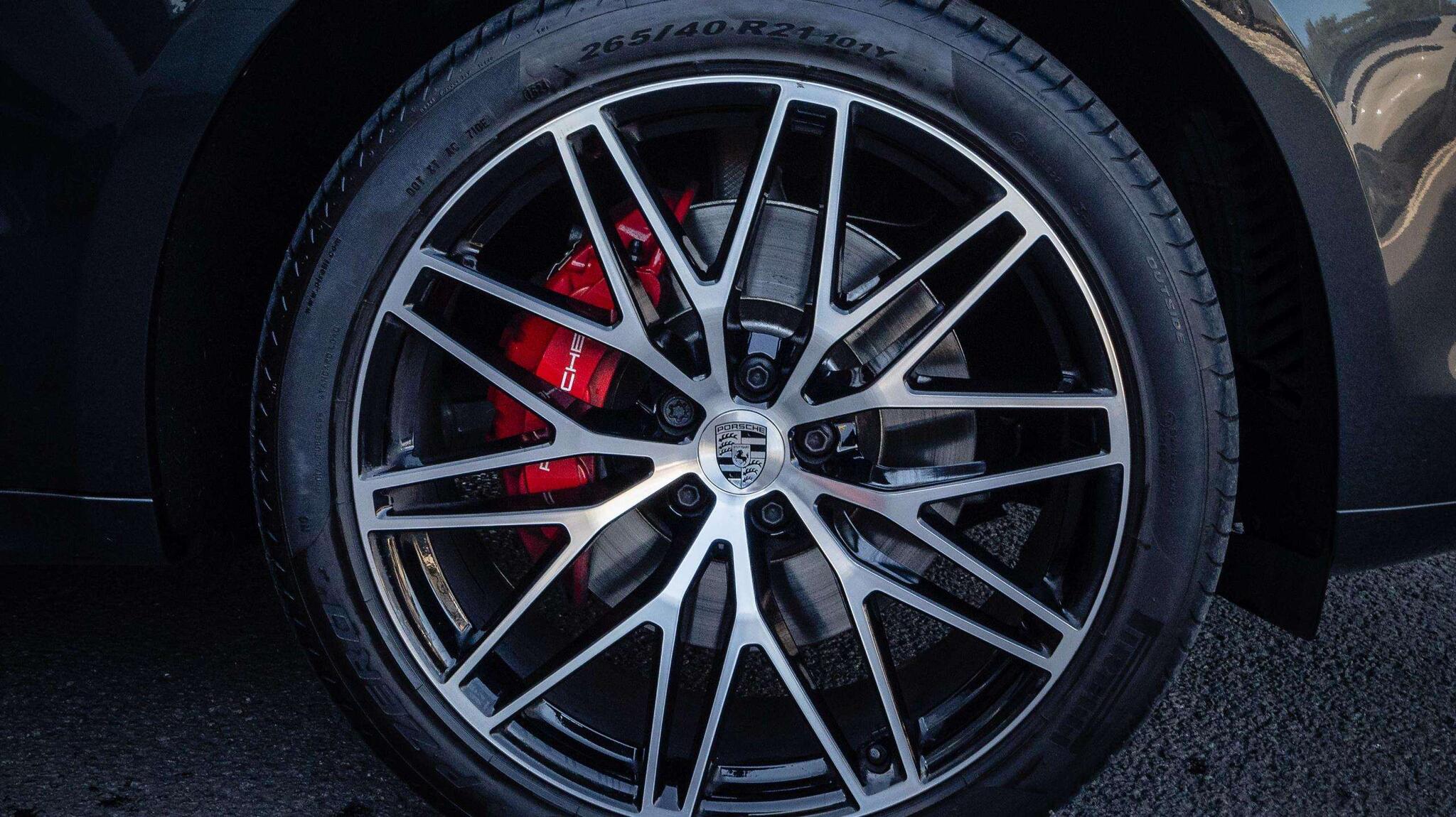 Porsche Macan view 31