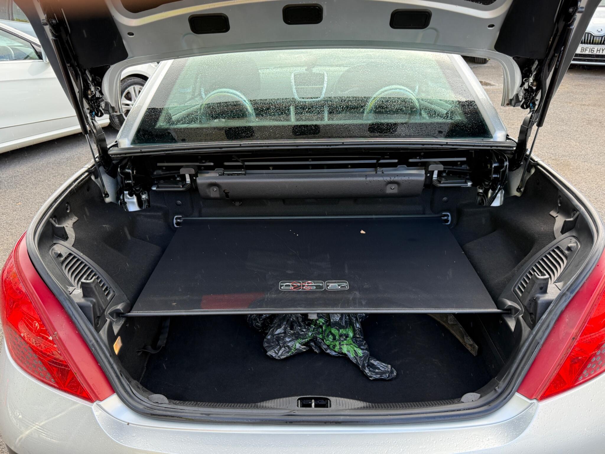 Peugeot 207 CC - Image 20