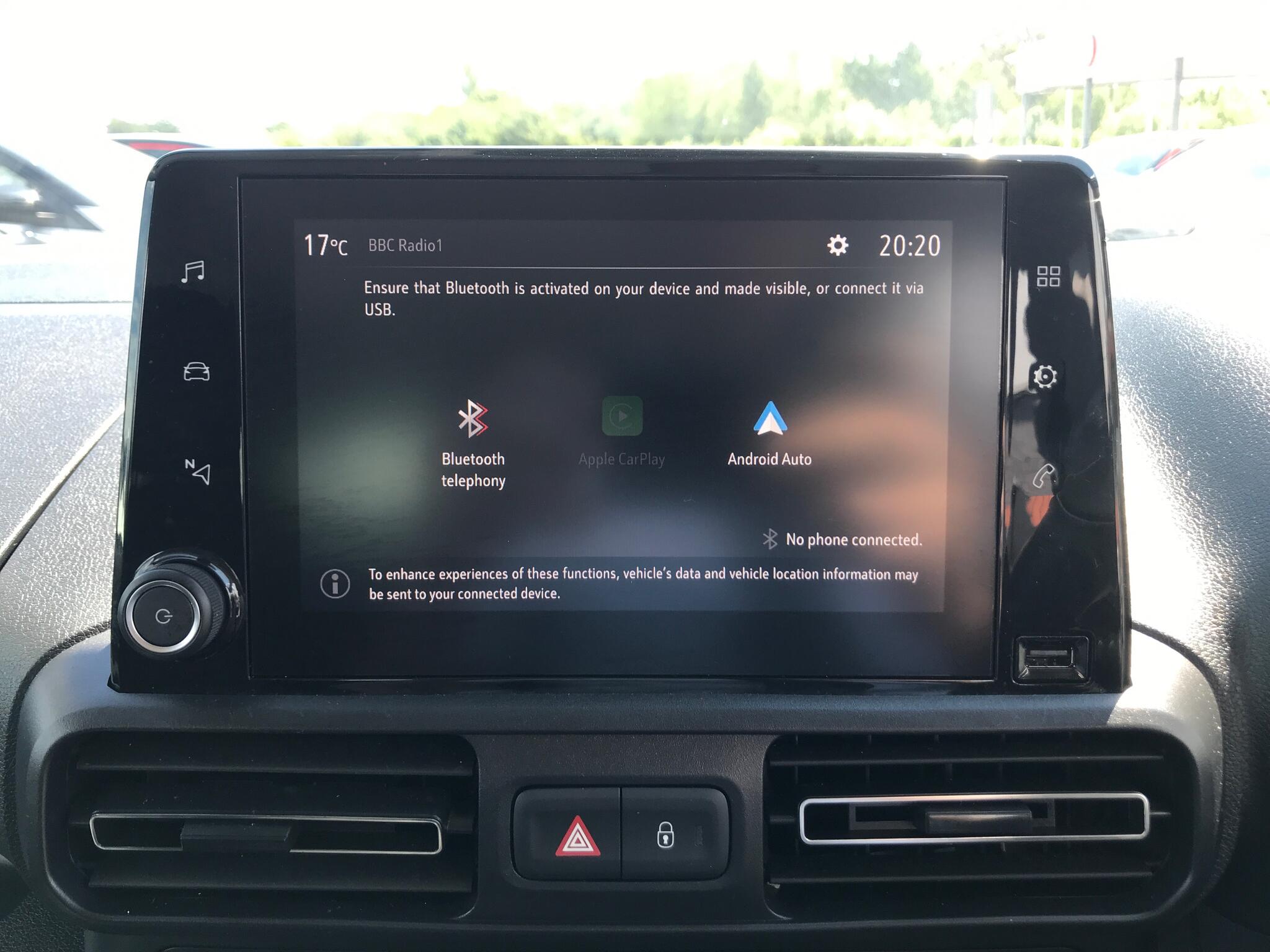Vauxhall Combo Life Electric view 22