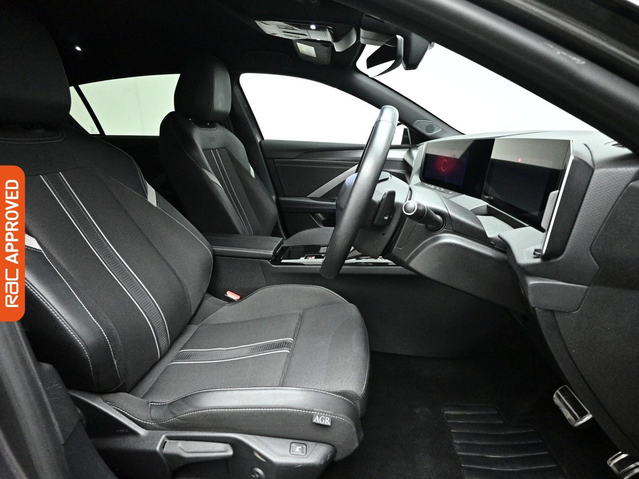 Vauxhall Astra view 12