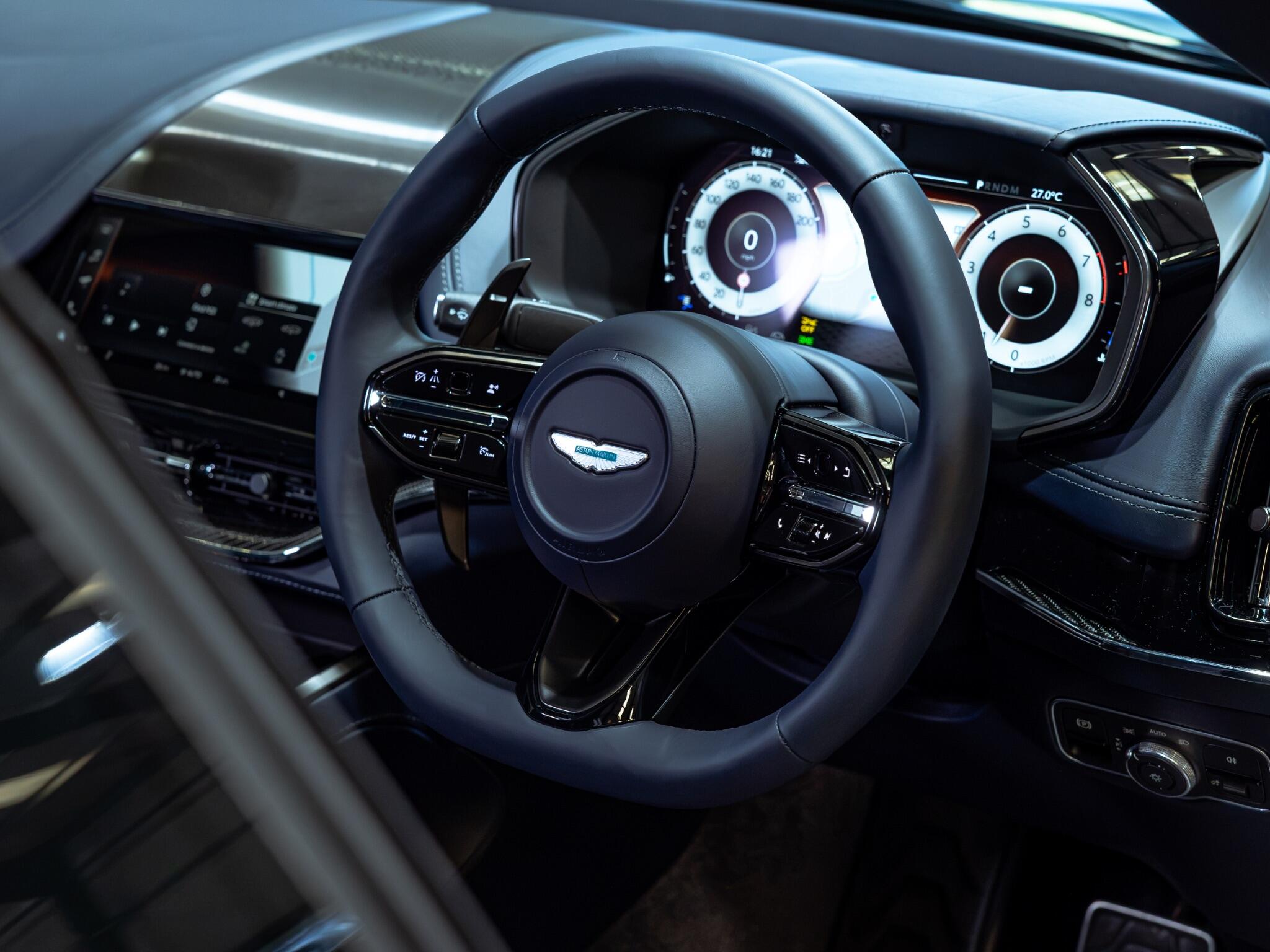 Aston Martin DBX view 17