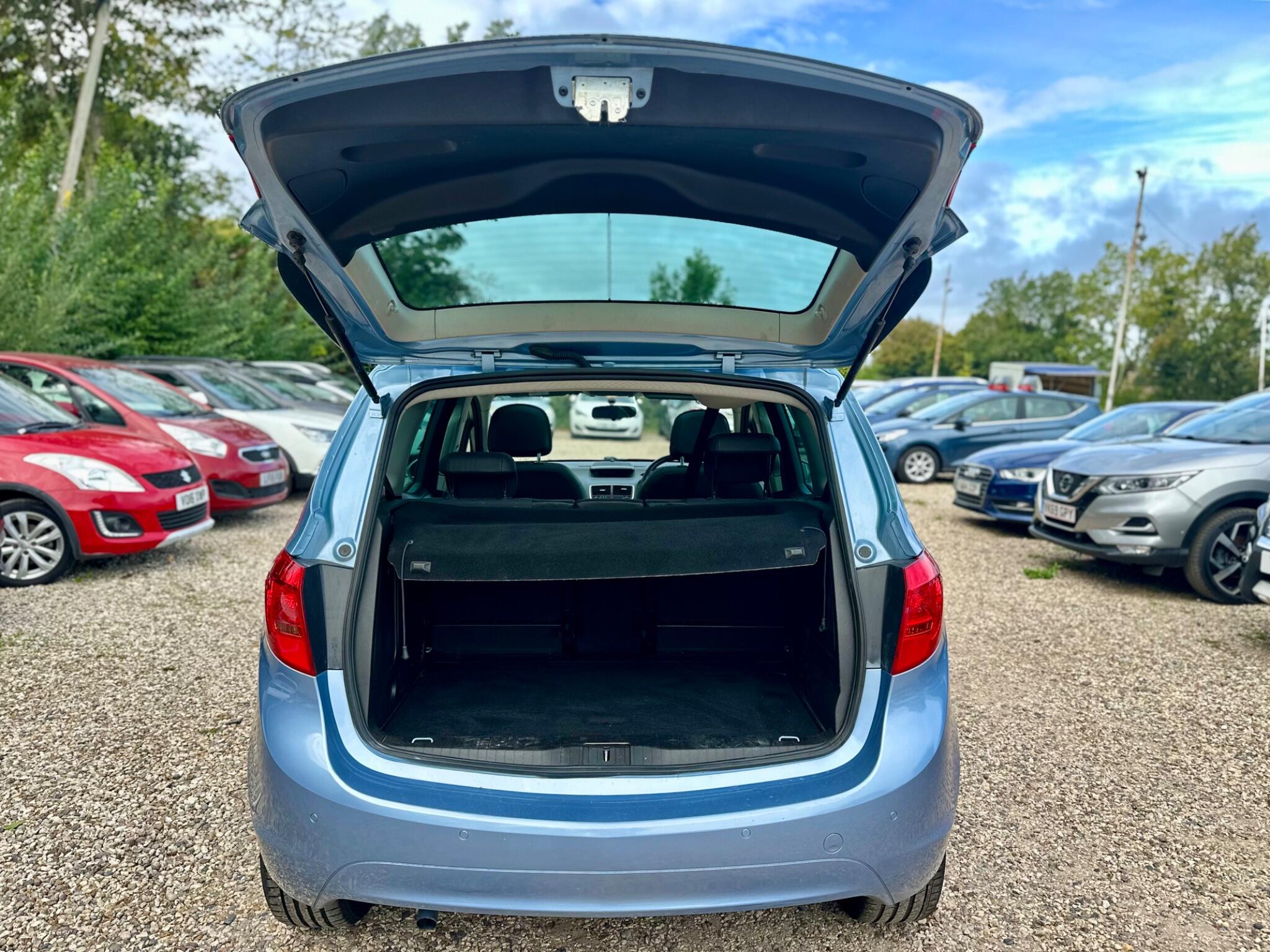 Vauxhall Meriva view 19