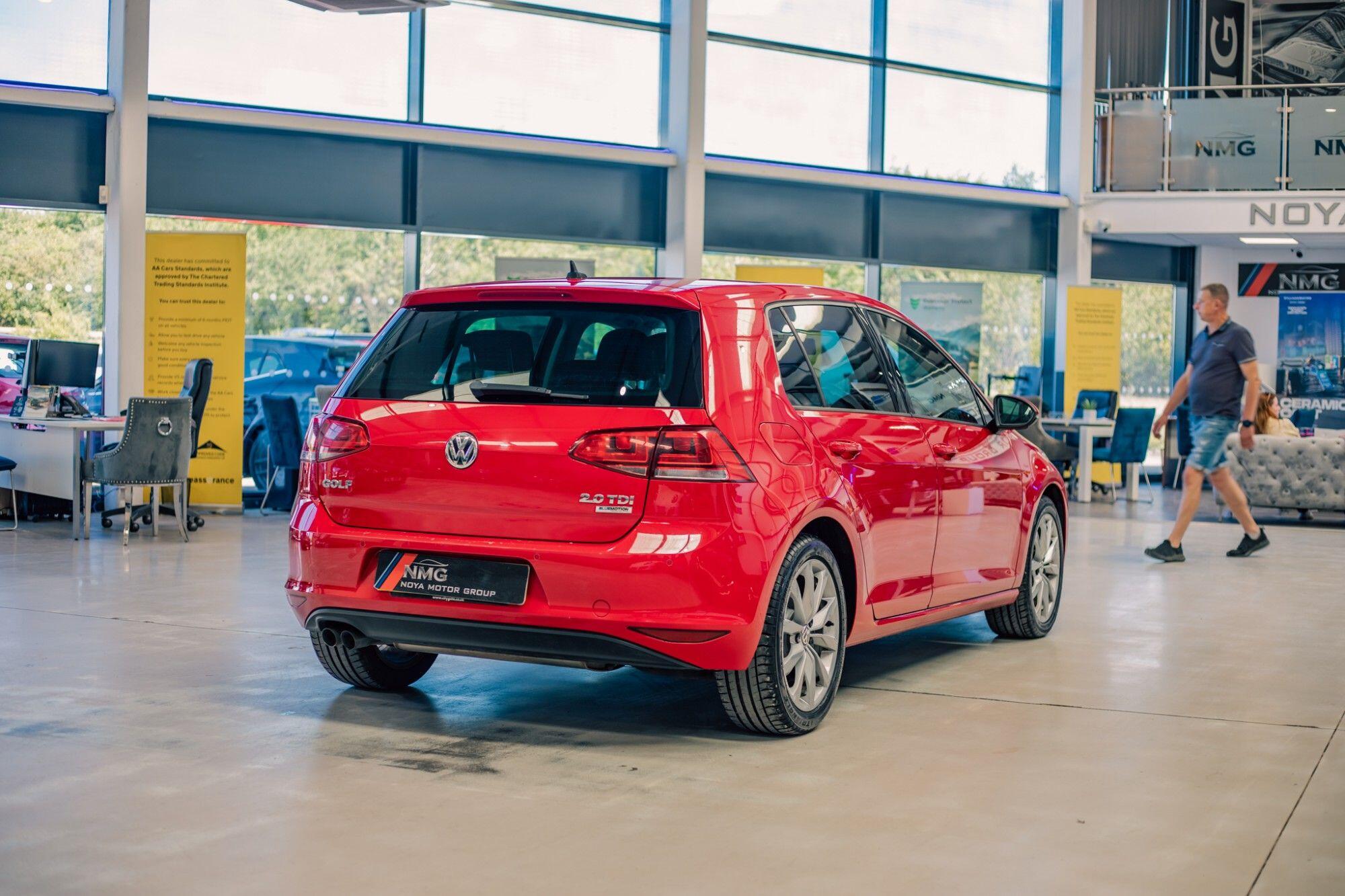 Volkswagen Golf view 30