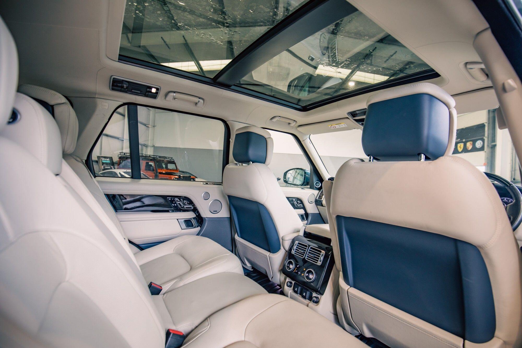 Land Rover Range Rover view 12