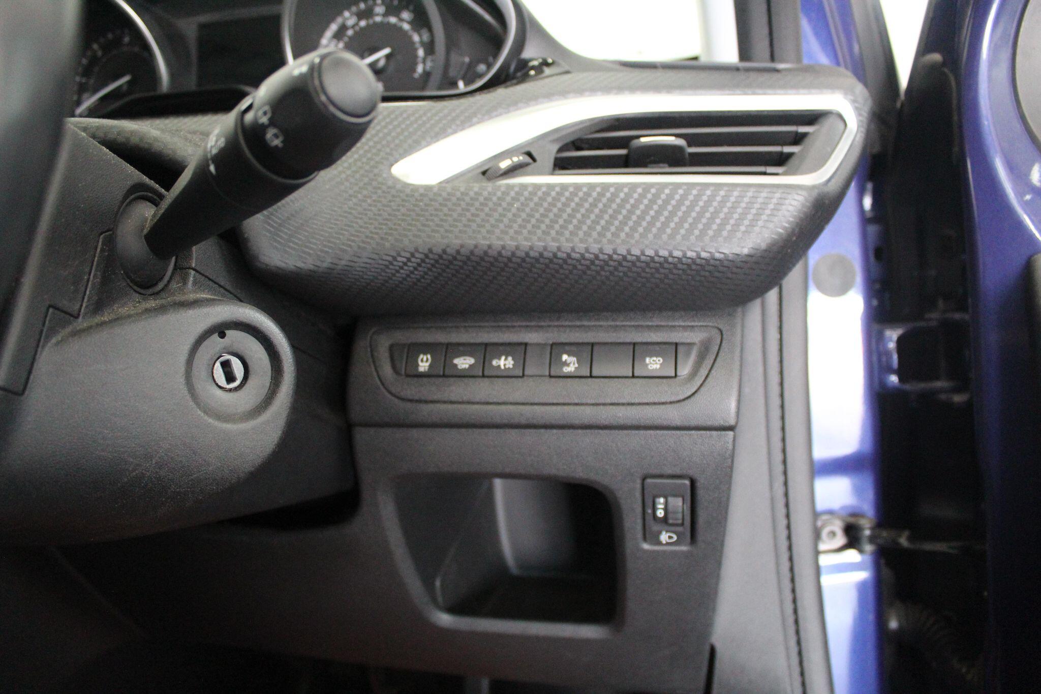 Peugeot 2008 view 48