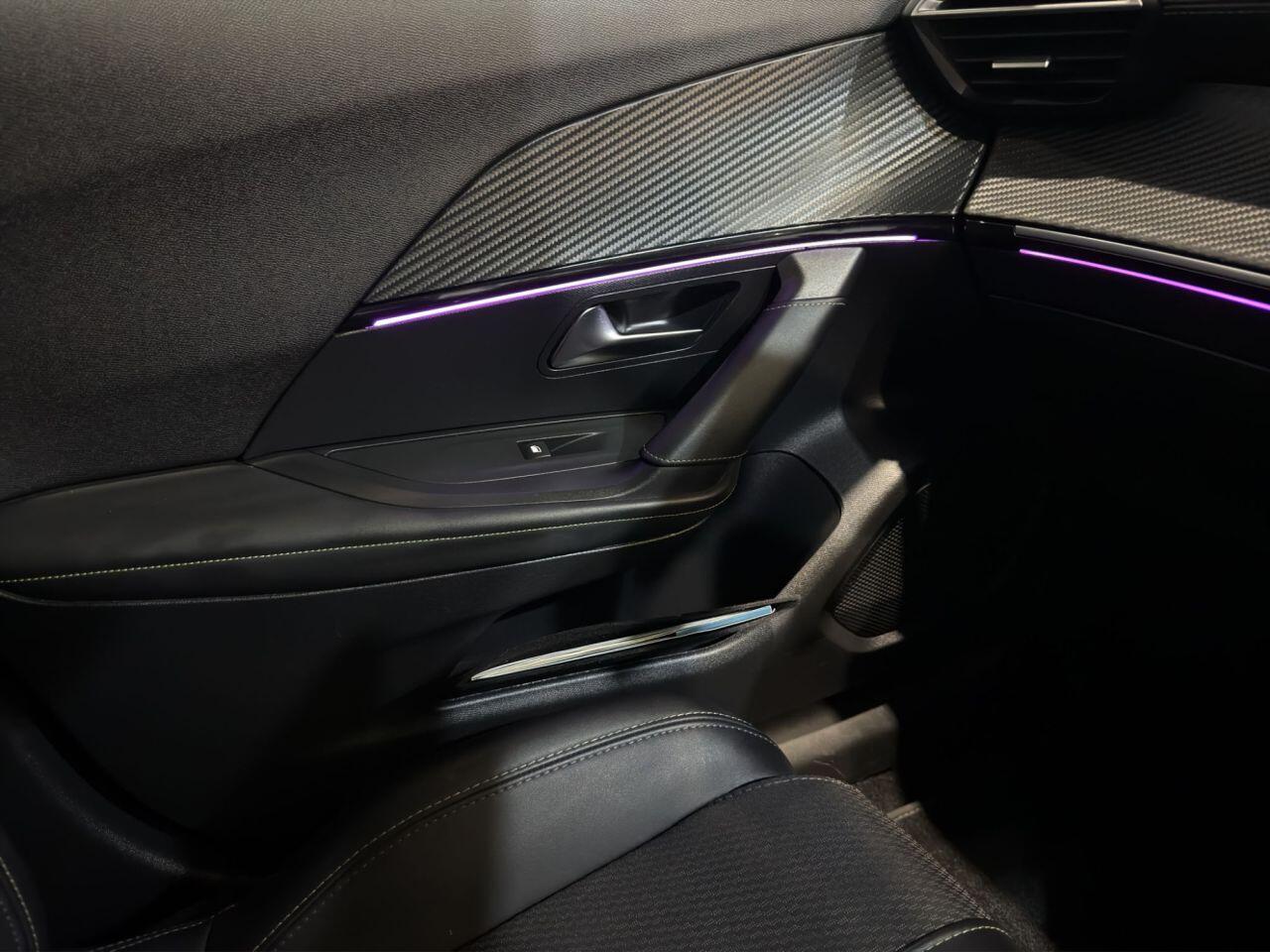 Peugeot E-2008 view 10