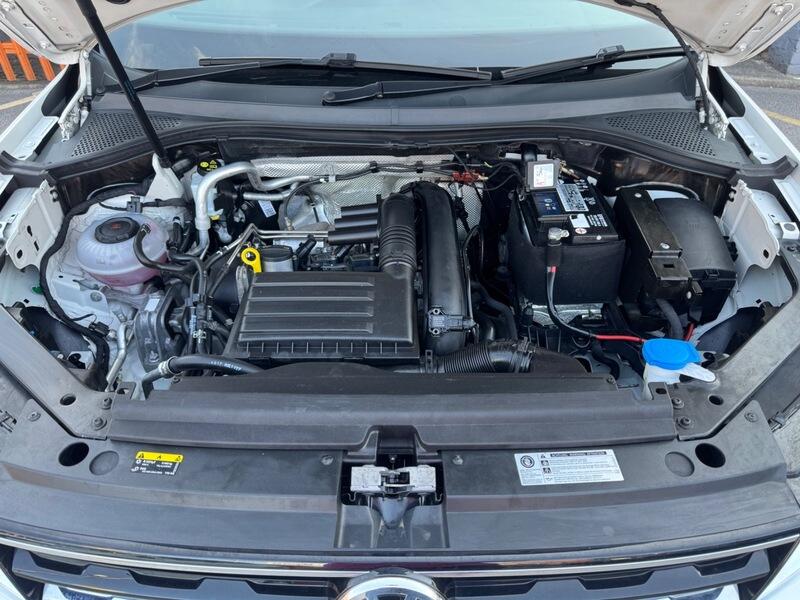 Volkswagen Tiguan view 13