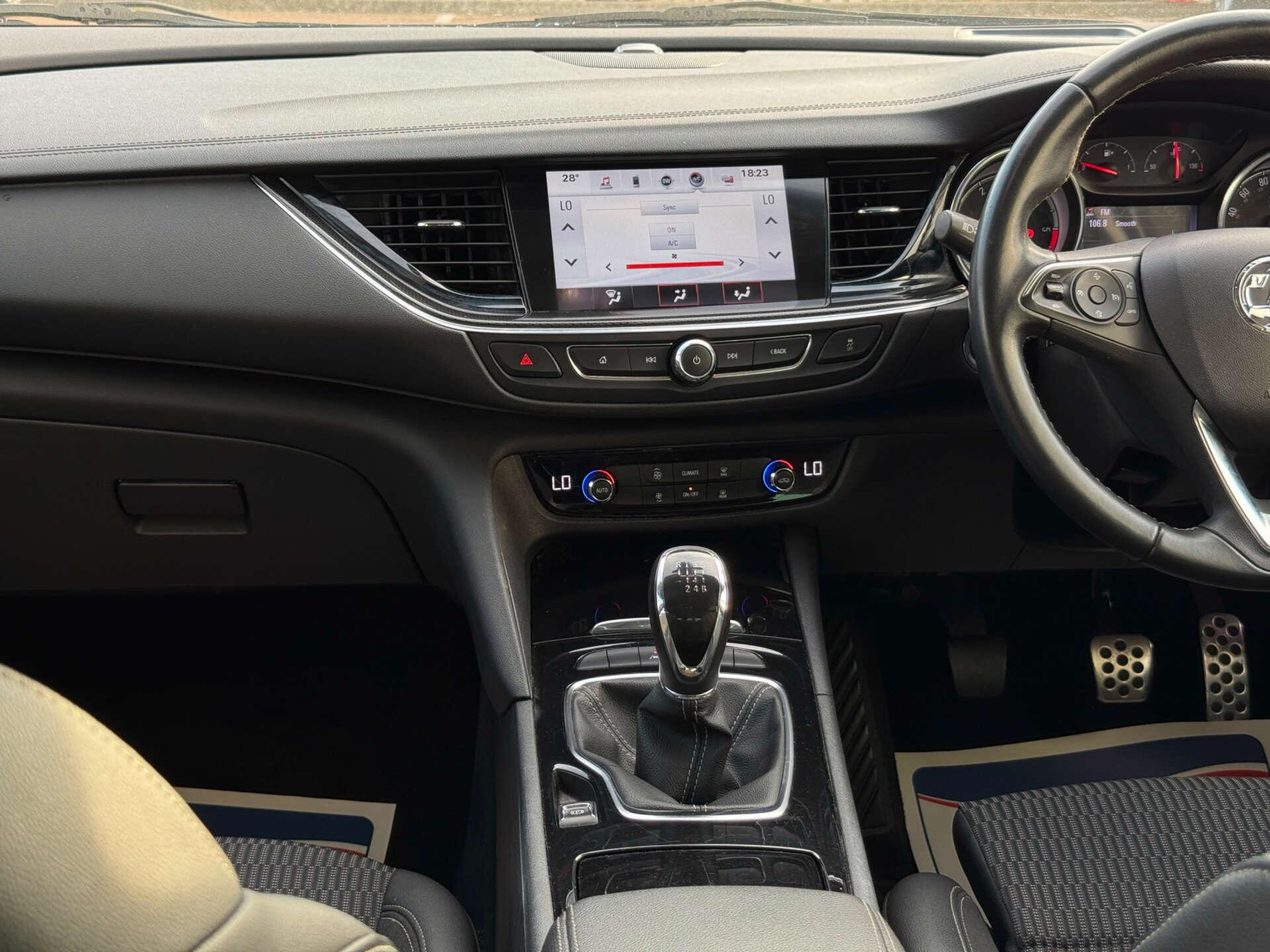 Vauxhall Insignia view 41