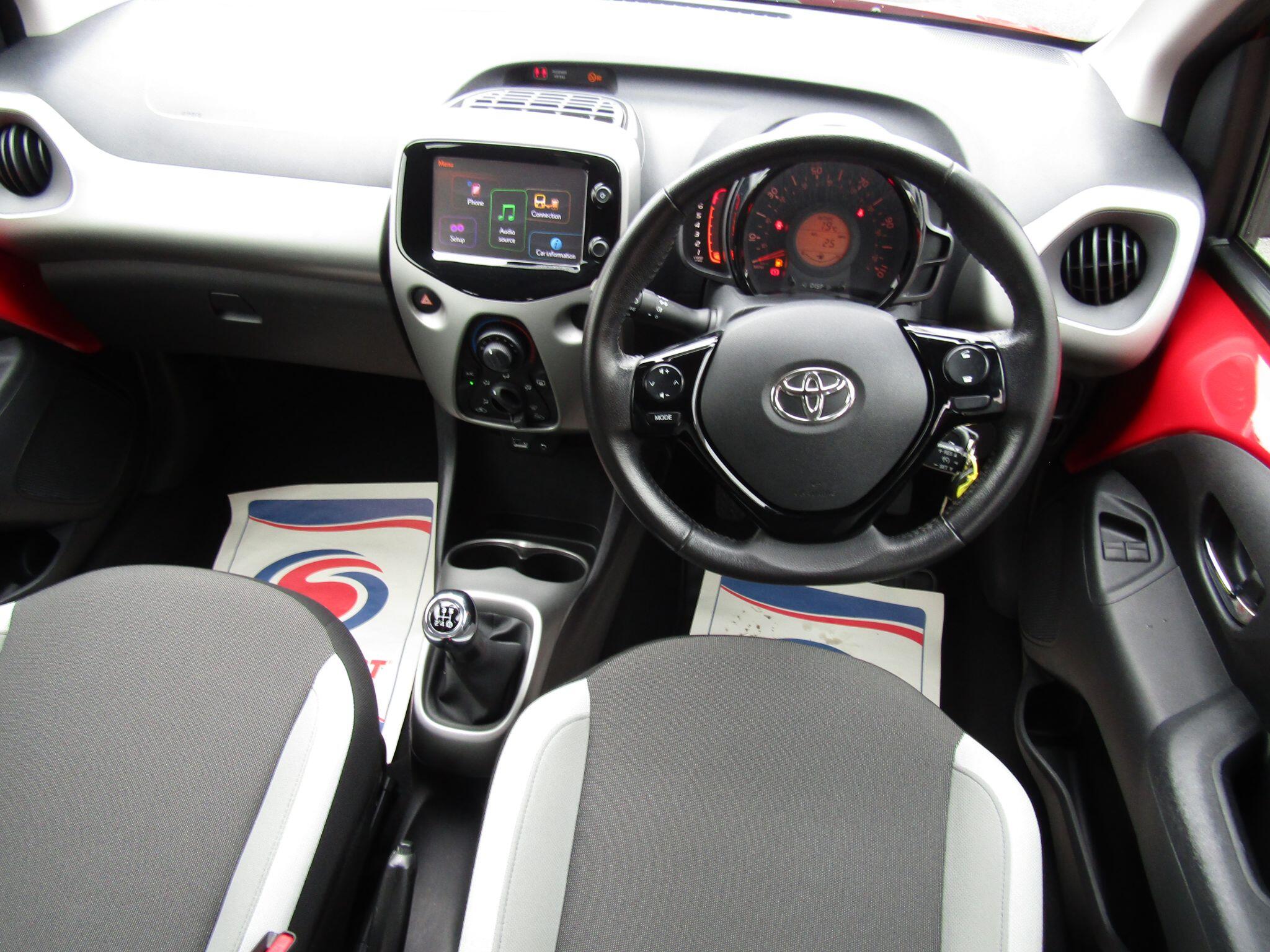 Toyota Aygo view 11