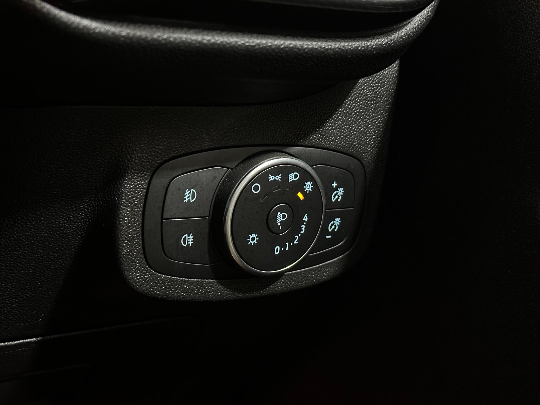 Ford Fiesta view 18