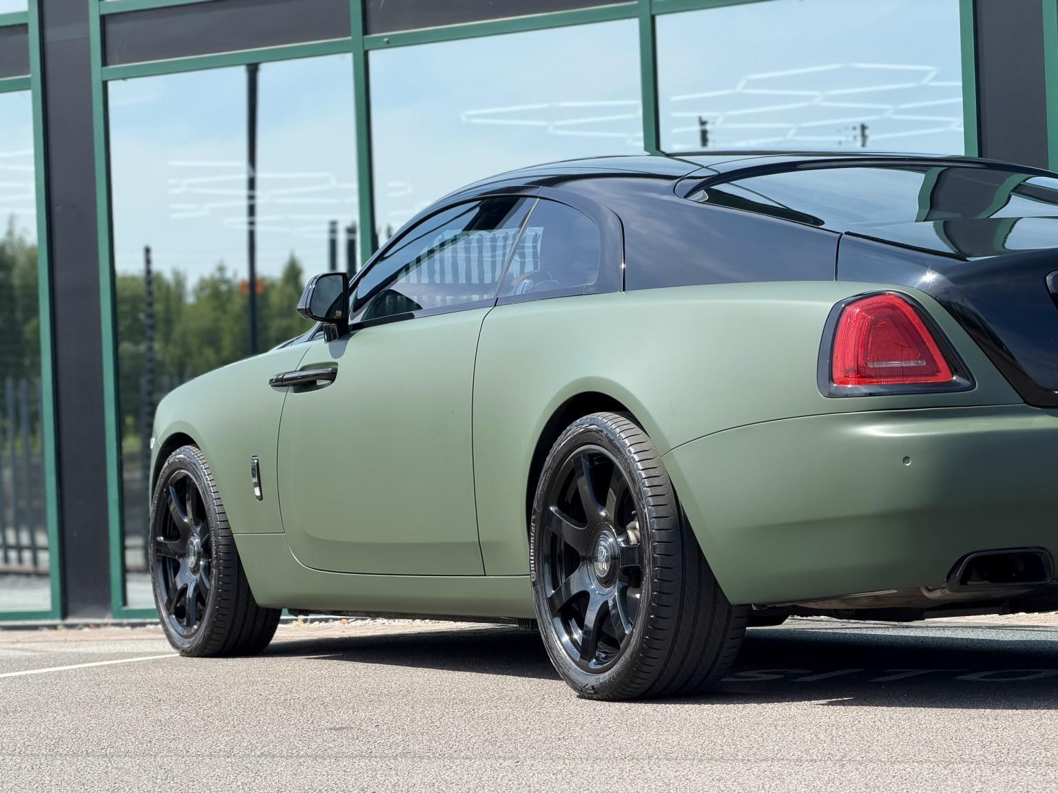 Rolls-Royce Wraith view 29