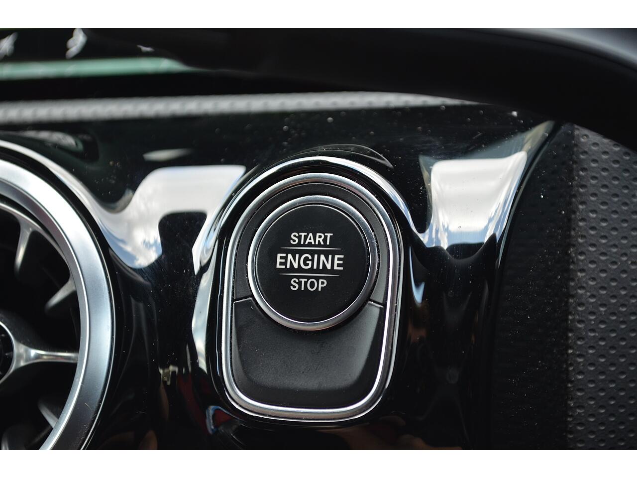 Mercedes-Benz Cla view 33