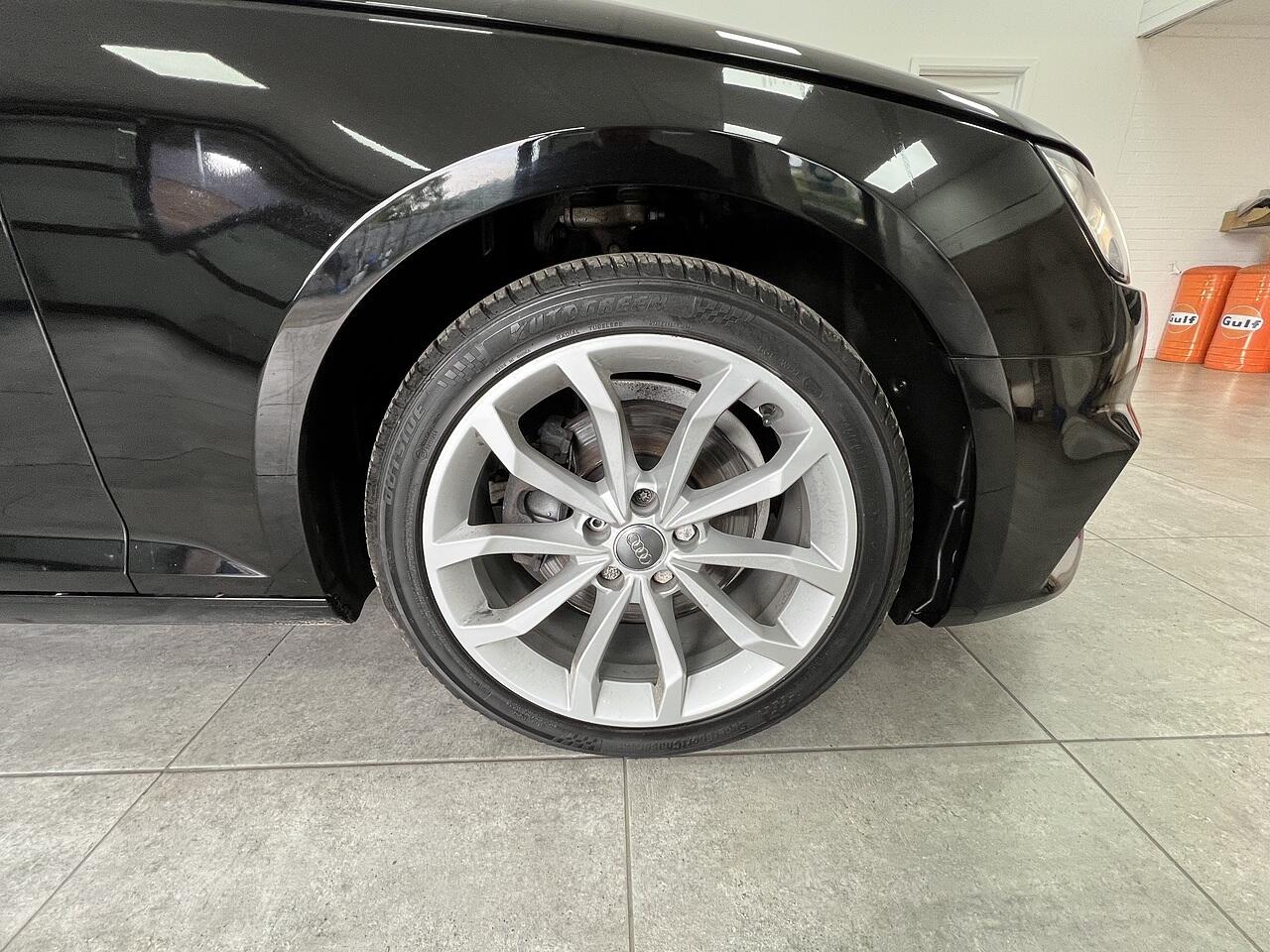 Audi A4 view 22