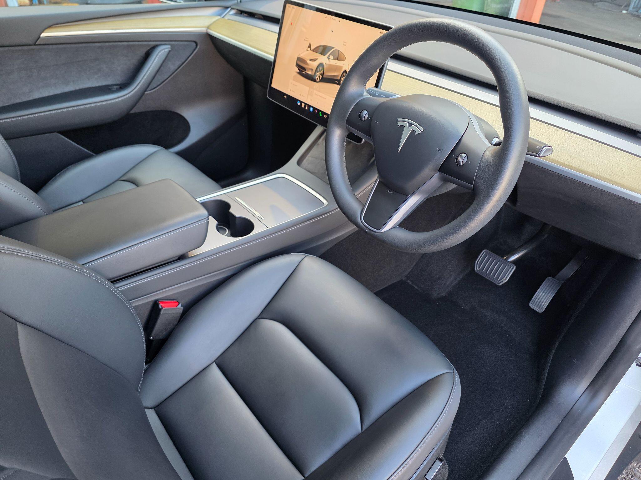 Tesla Model Y view 9