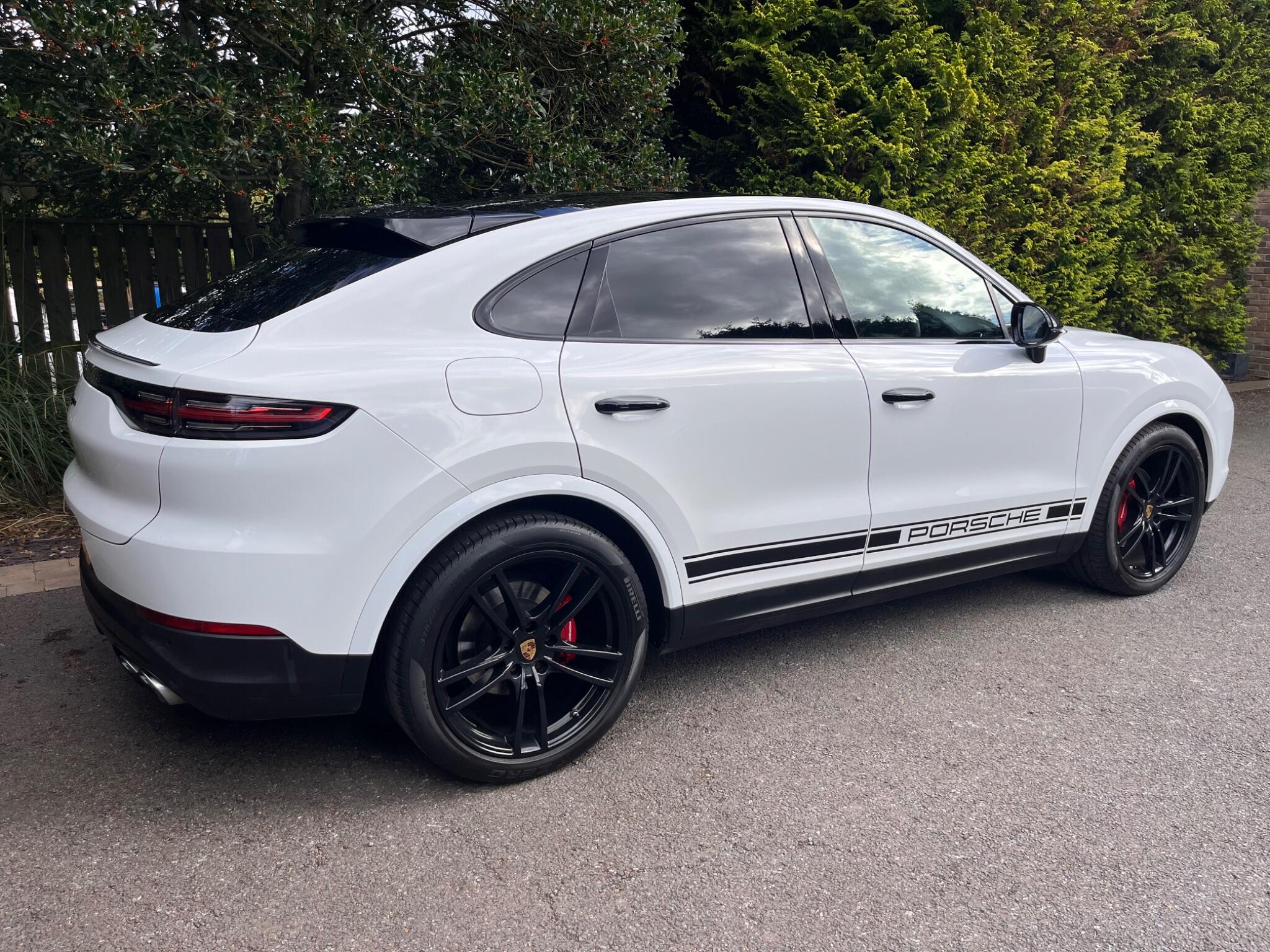 Porsche Cayenne view 13
