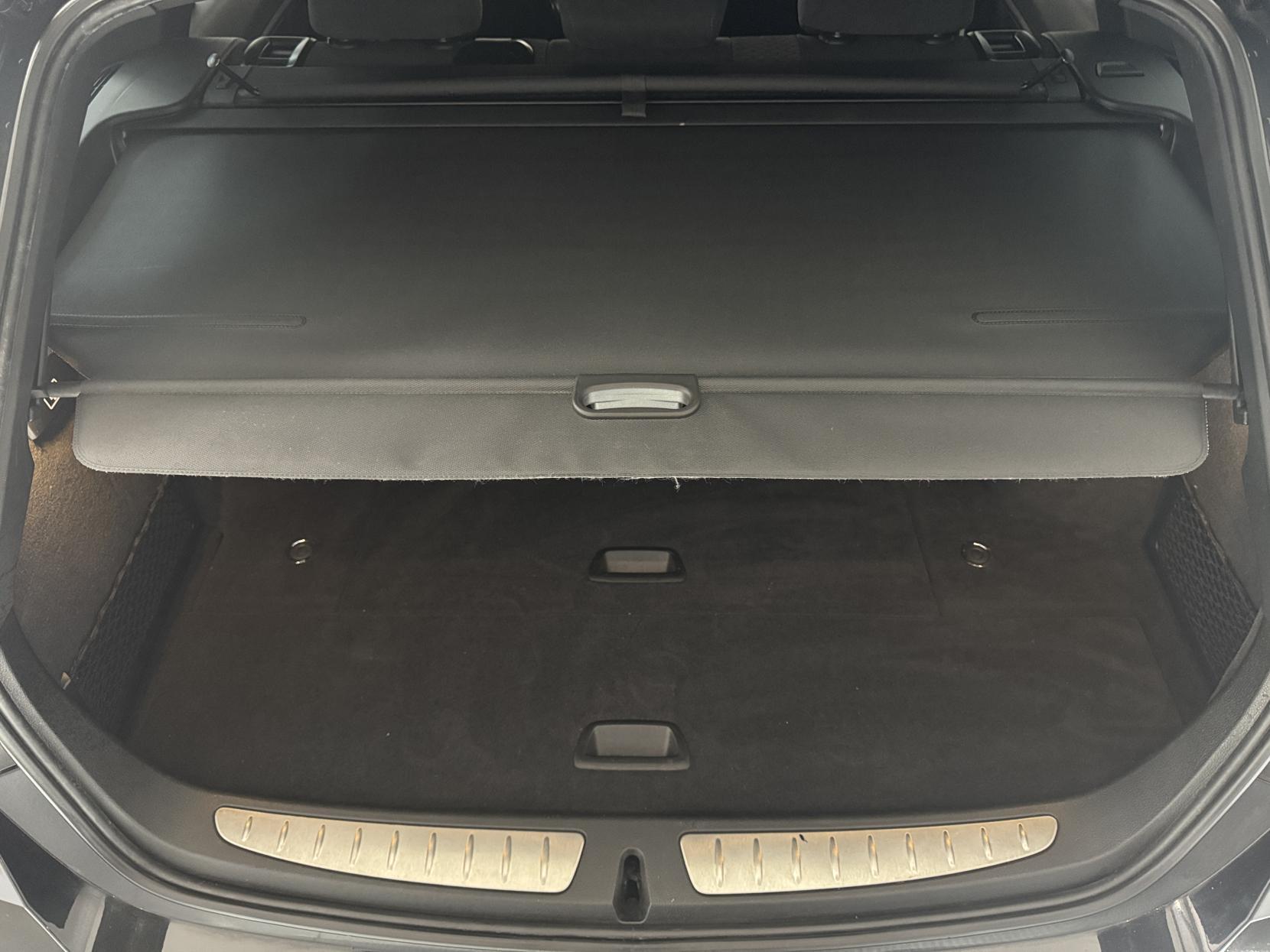 BMW 3 Series view 80