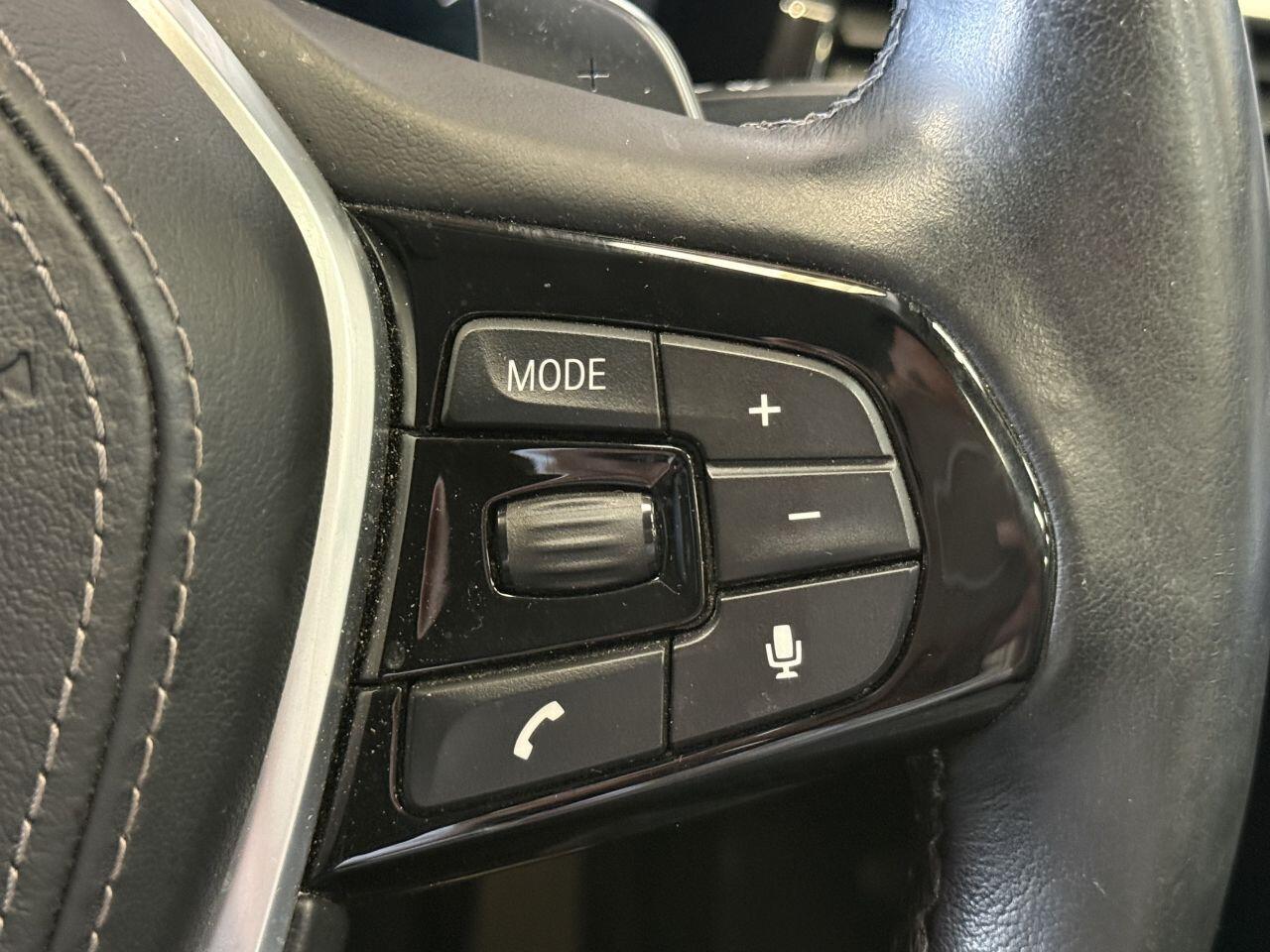 BMW 5 Series view 33