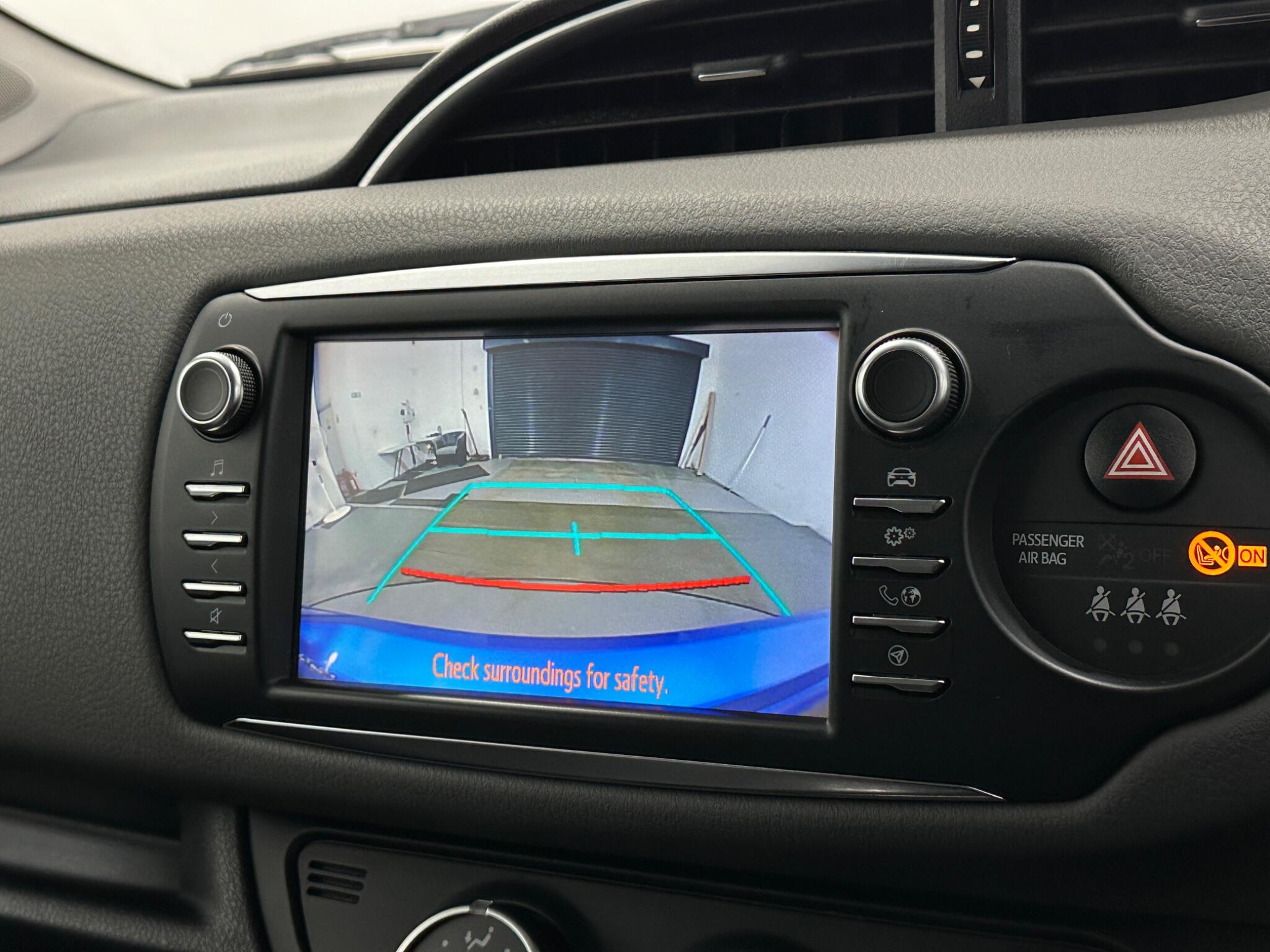 Toyota Yaris view 22