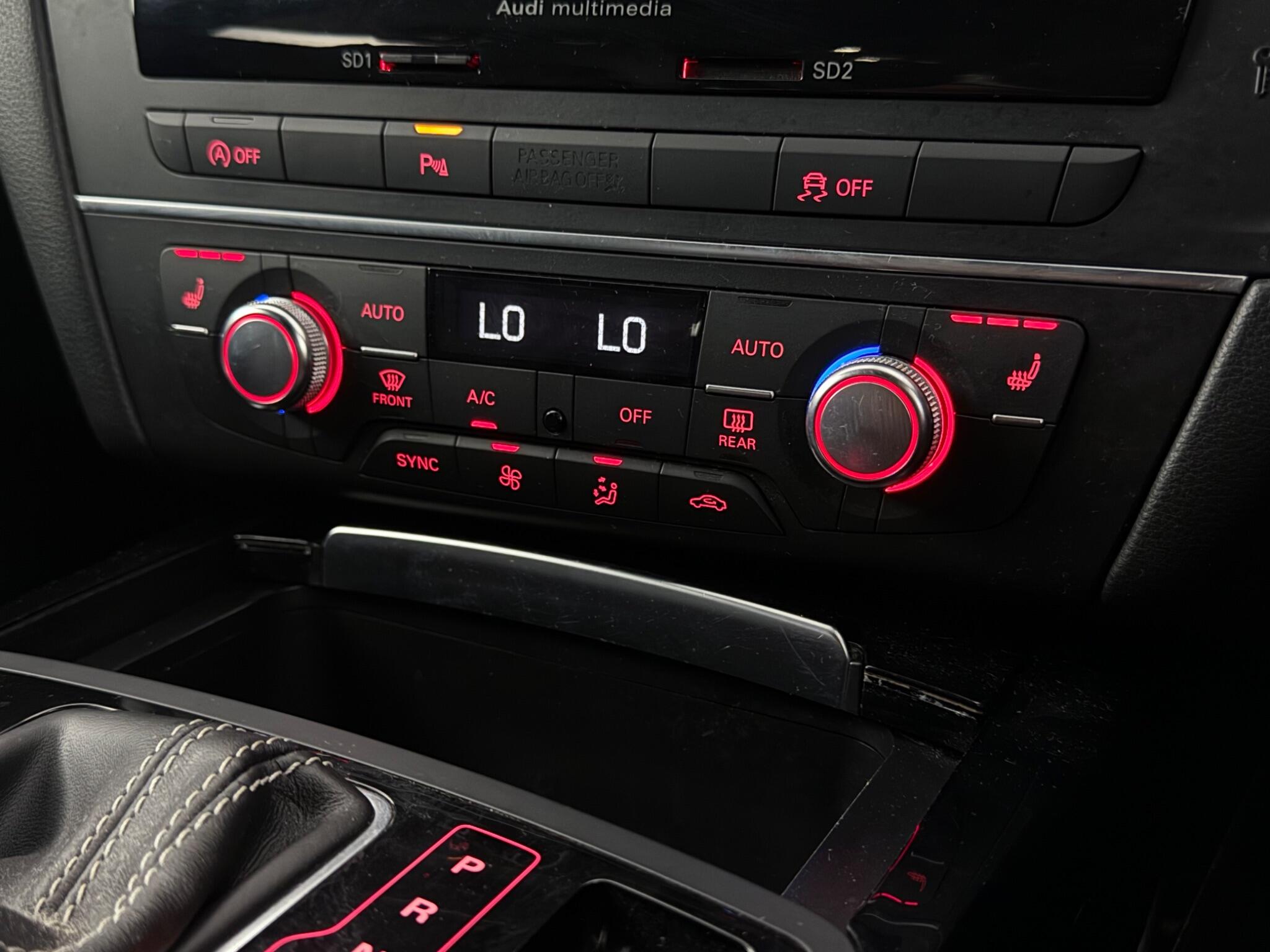 Audi A6 view 32