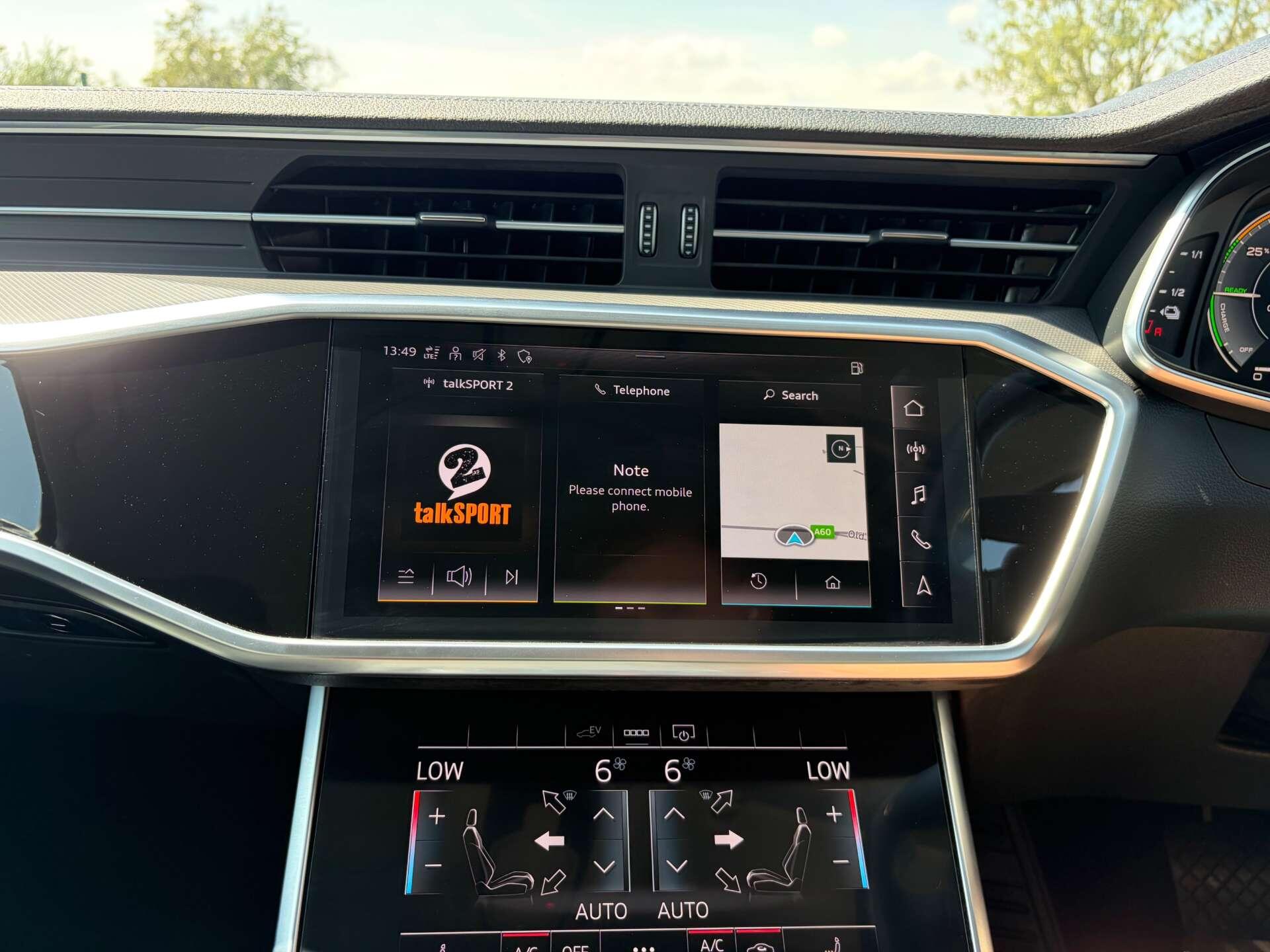 Audi A6 Saloon view 44
