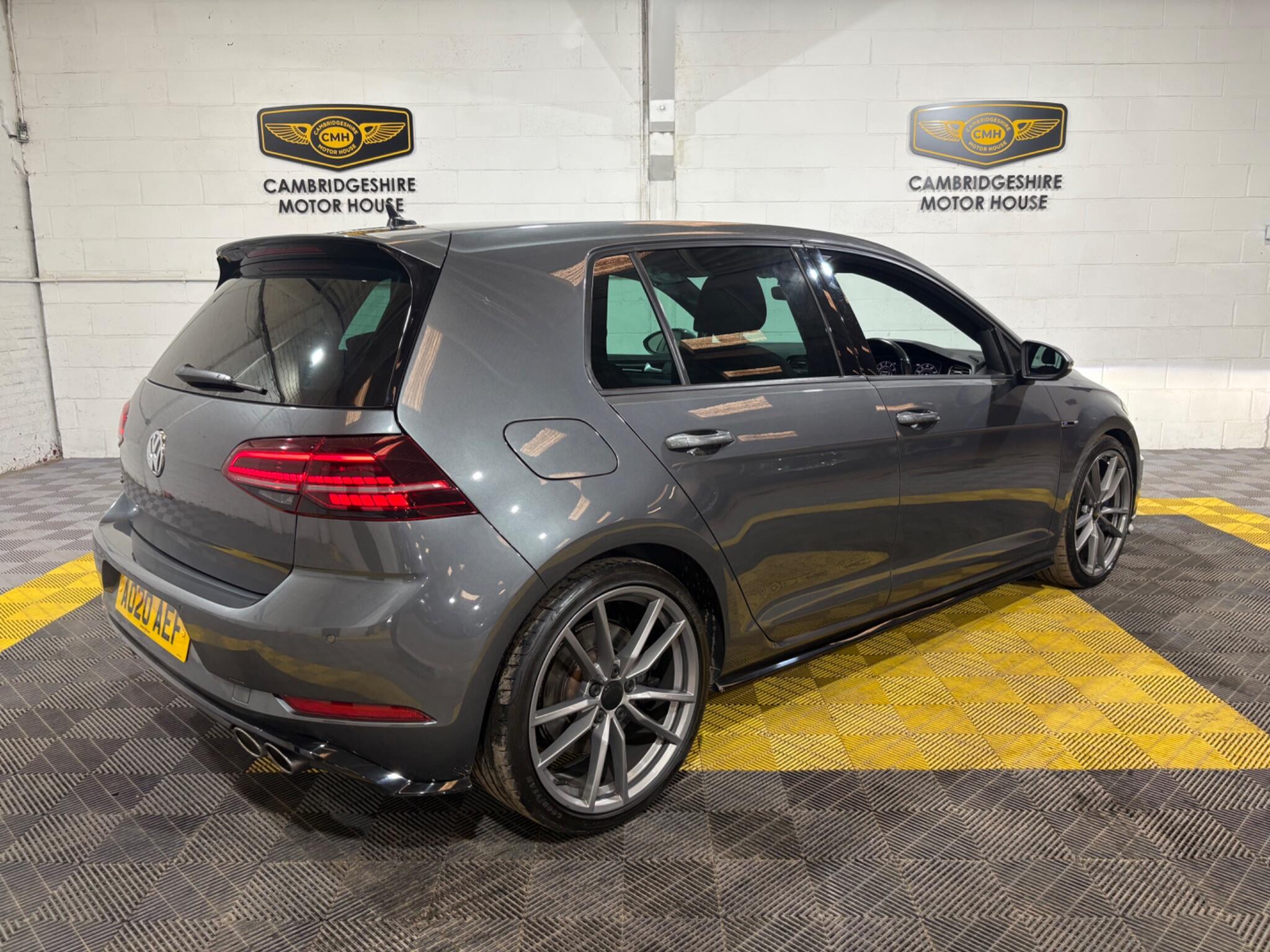 Volkswagen Golf view 16