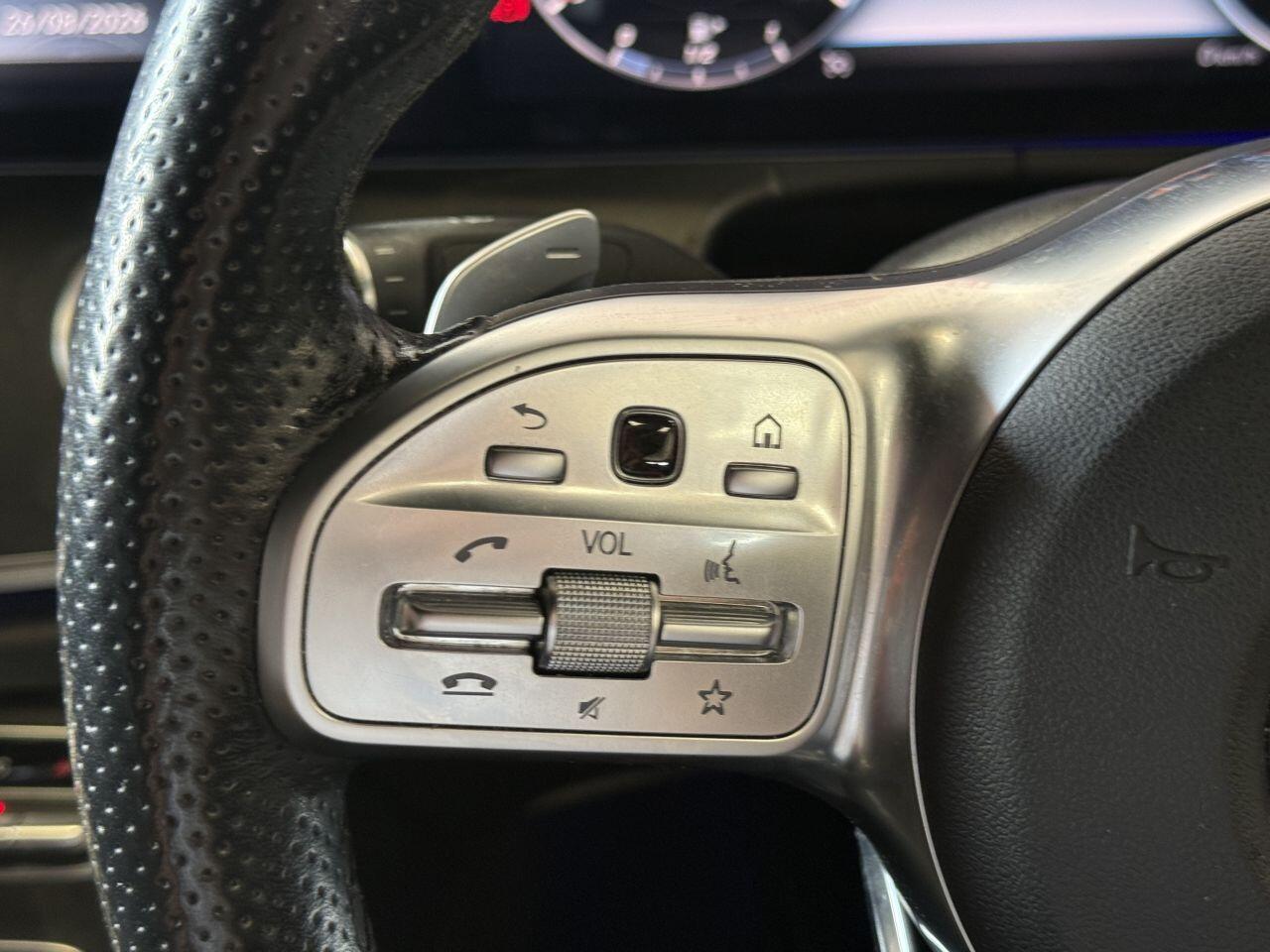 Mercedes-Benz E Class view 36