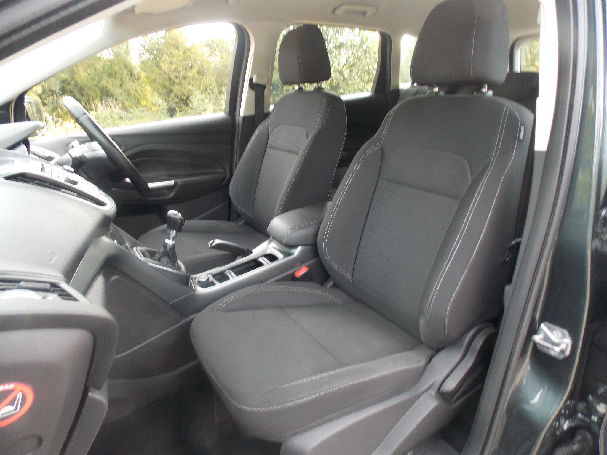 Ford Kuga view 64