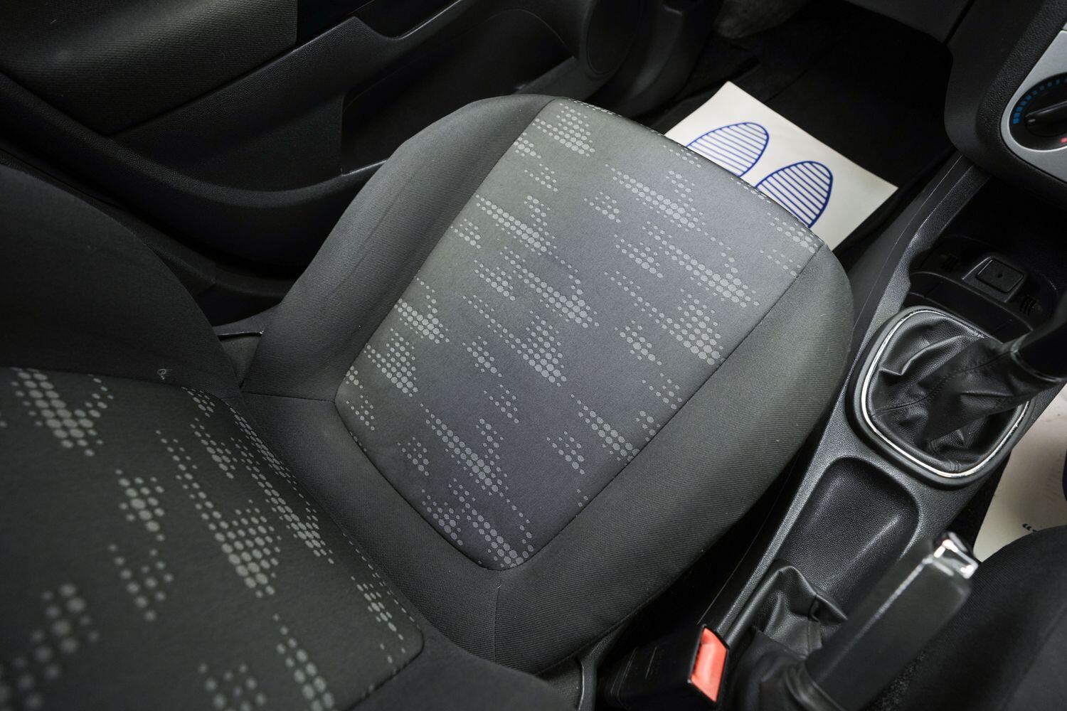 Vauxhall Corsa view 17