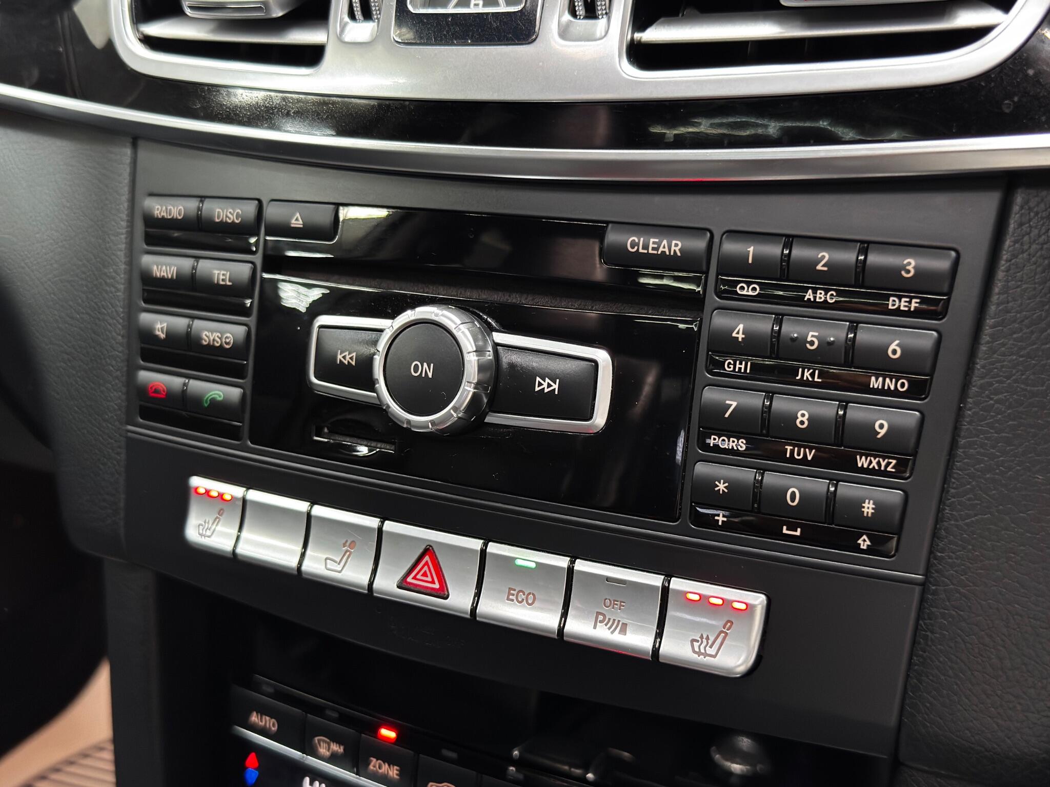 Mercedes-Benz E-Class view 43