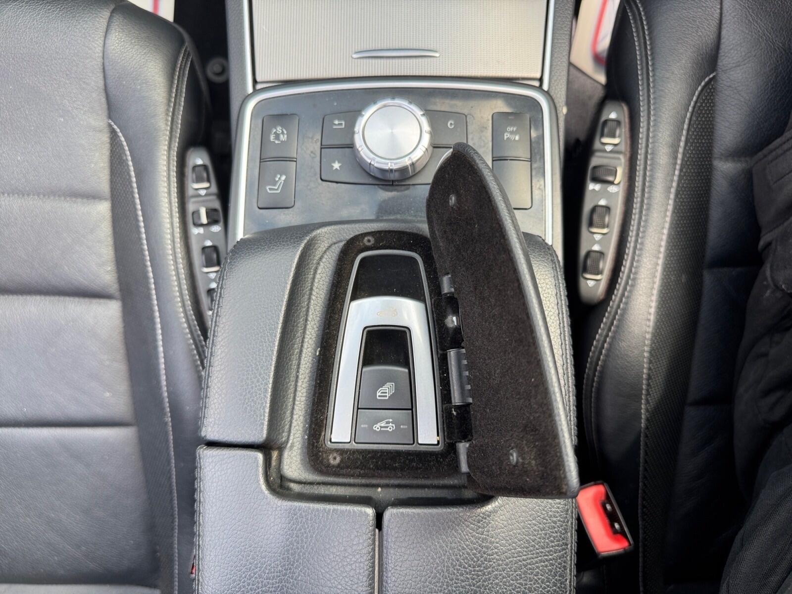 Mercedes-Benz E-Class view 15