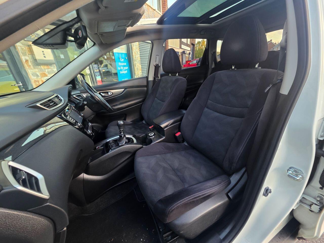 Nissan X-Trail view 6
