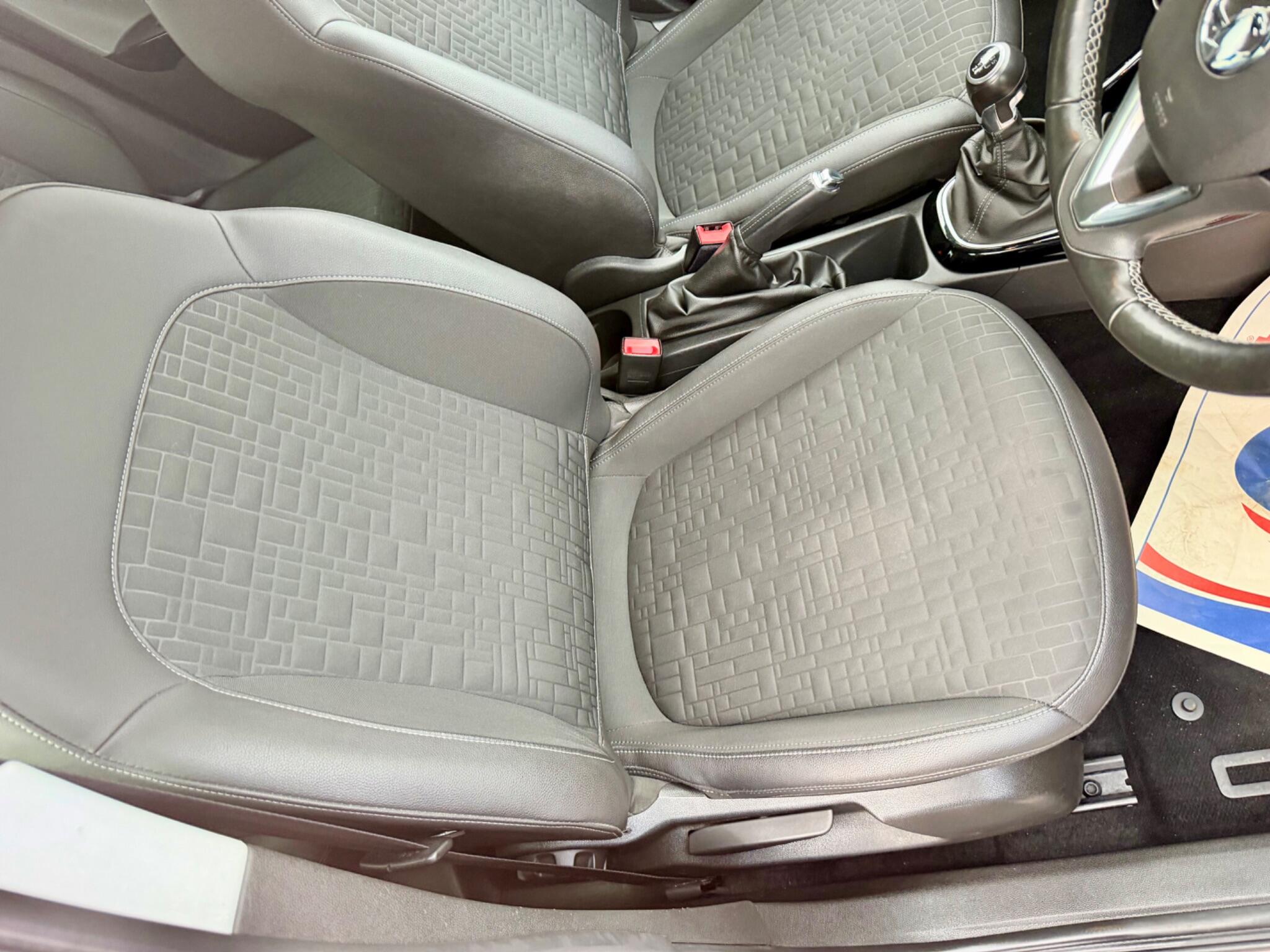 Vauxhall Corsa view 58
